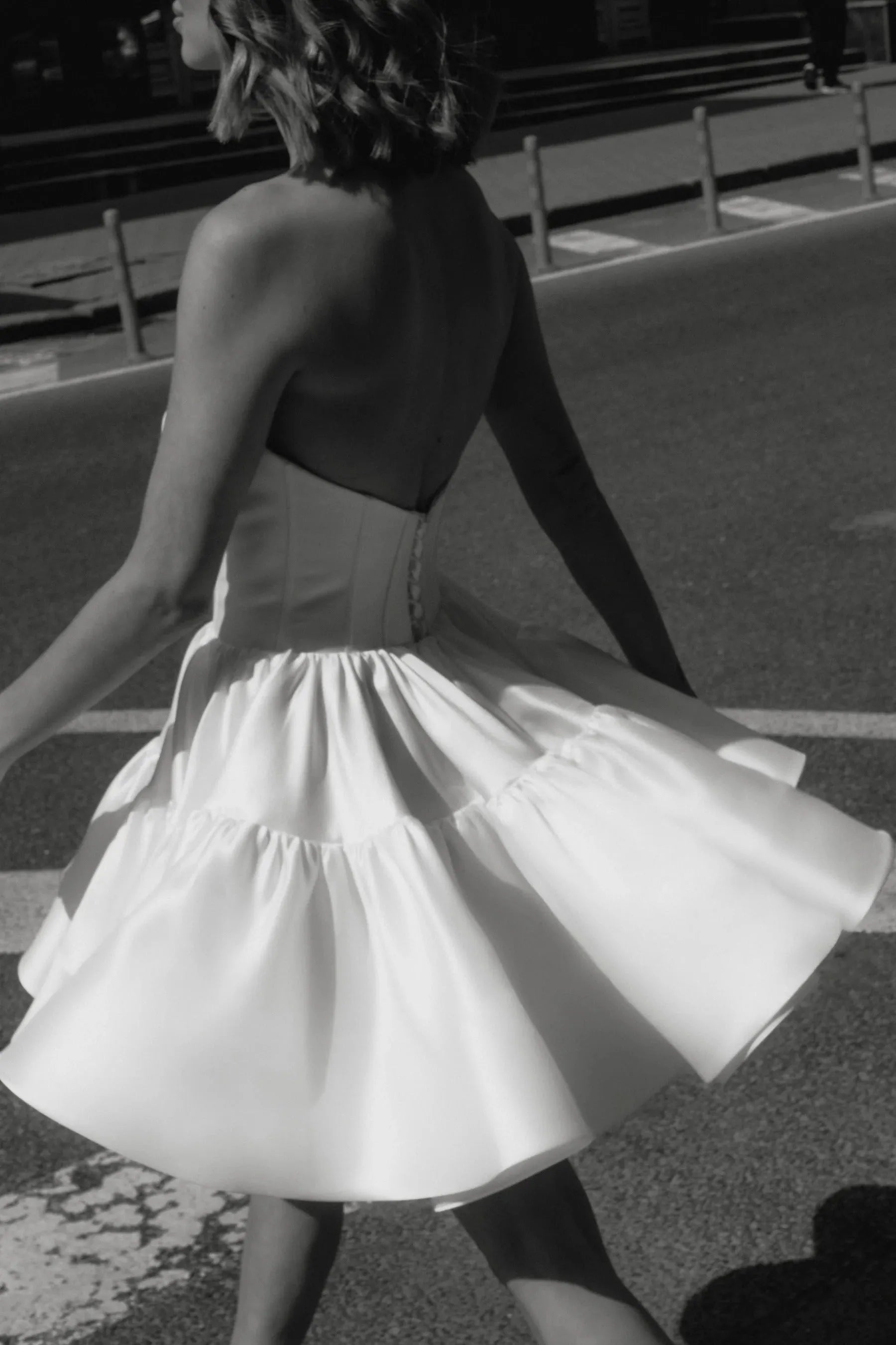 Simple Ivory with Ruffles Wedding Dress Modern Sleeveless Bow Satin Mermaid Court Train Bridal Gown Princess Vestido De Novia