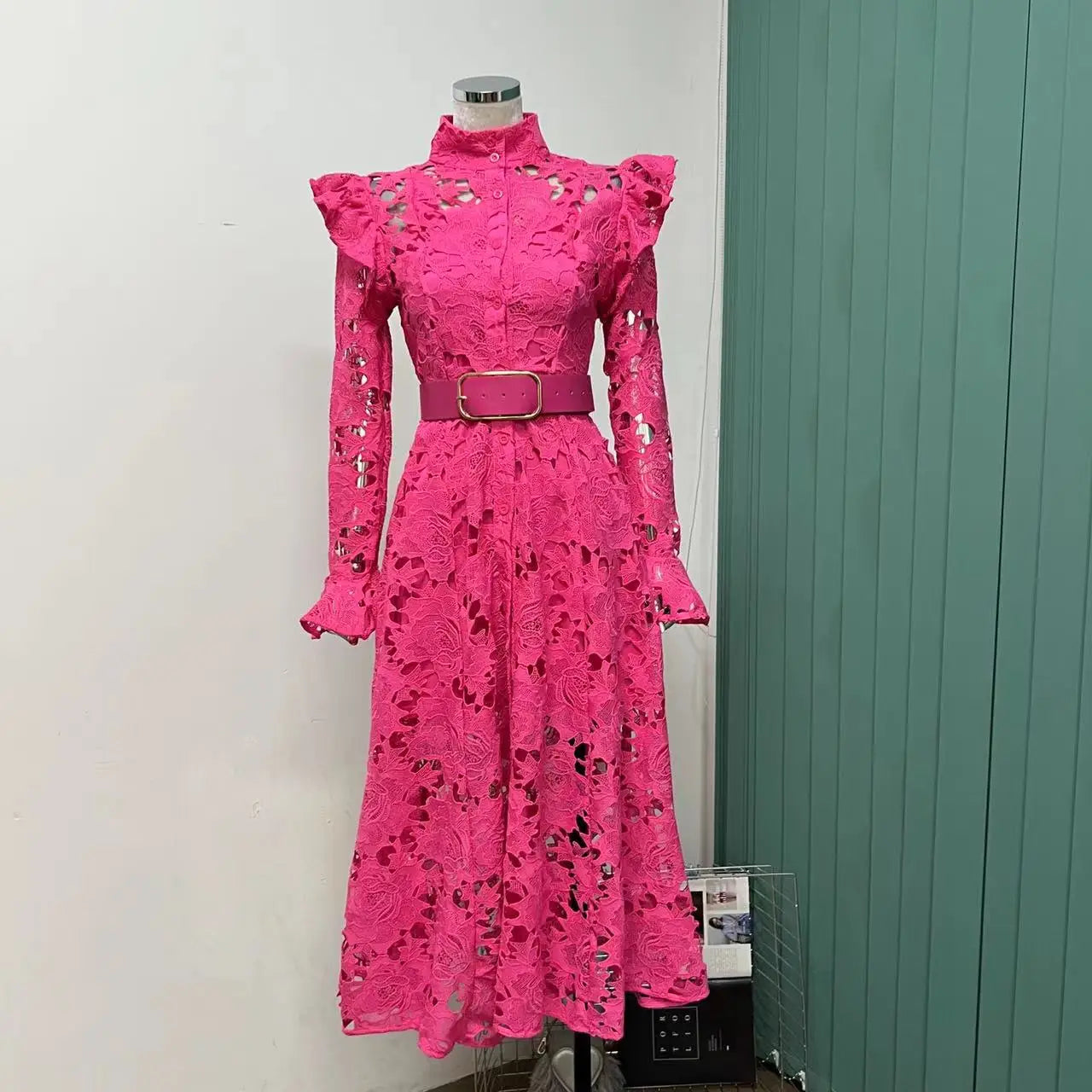 French Temperament WaterSoluble SingleBreasted Lace Dress