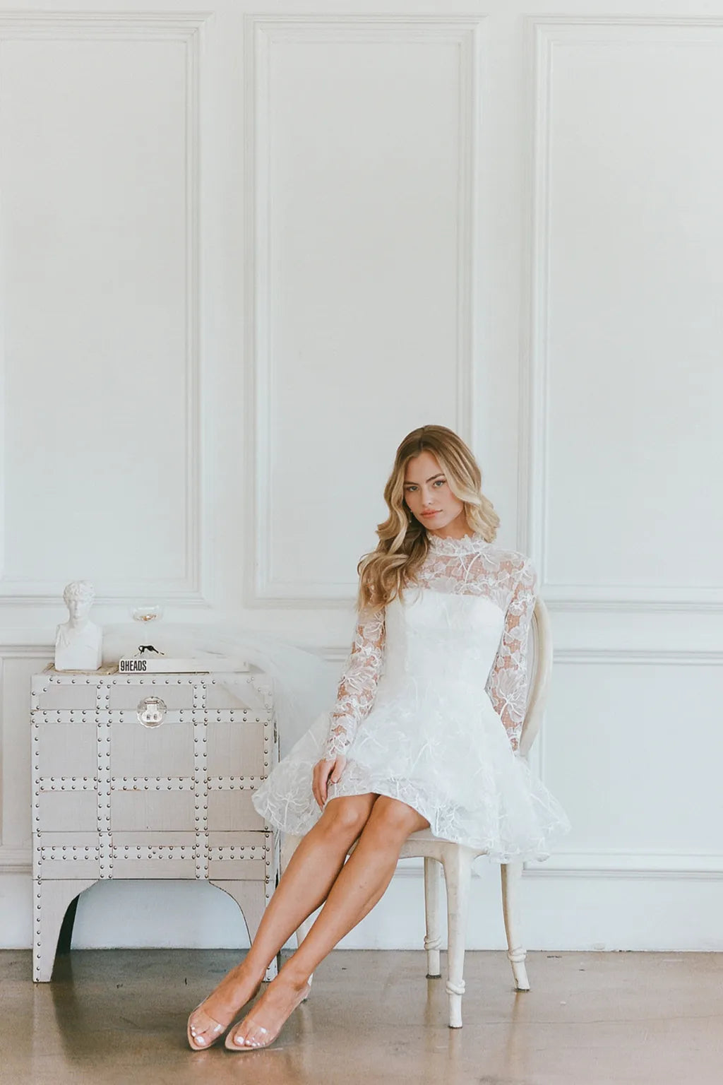 Modern Mini A-Line Wedding Dress Vestido De Novia Train Simple Dress Satin Bow Court Bridal Gown