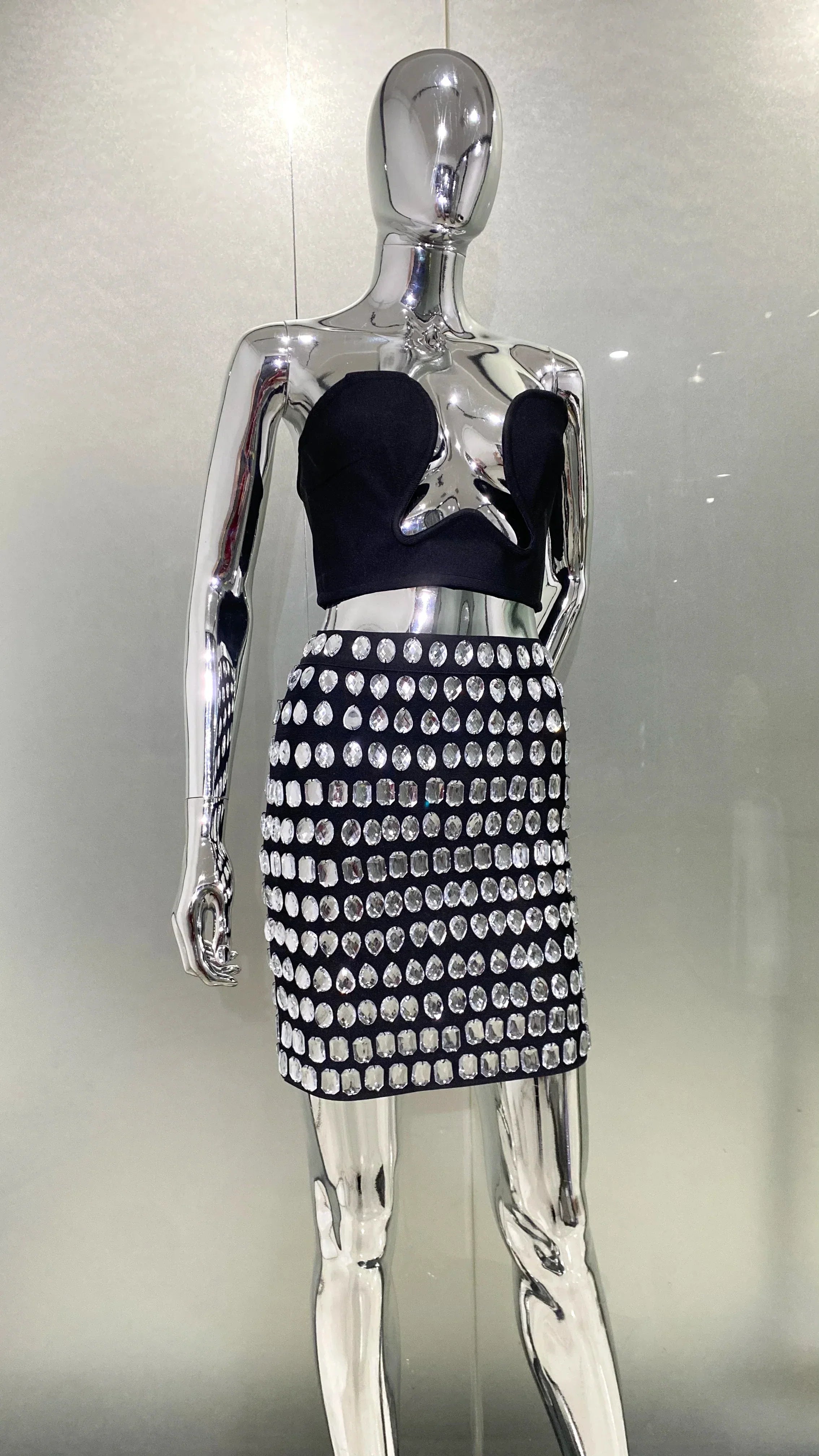 Sexy Deep V-Neck Strapless Top And Sparkling Diamonds Mini Skirt 2 Pieces Woman Set Birthday Party Vestido