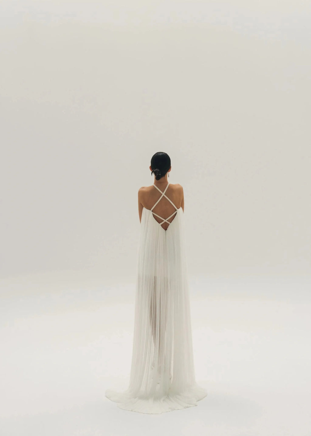 Short Wedding Dress with a Long Cape and a Back with Crossed Shoulder Straps Bridal Gowns Vestido De Novia Mermaid Court Train Princess