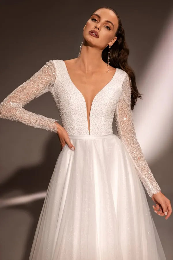 Stunning Long Sleeves V-neck Bridal Grown A Line Princess Wedding Dresses Custom Made