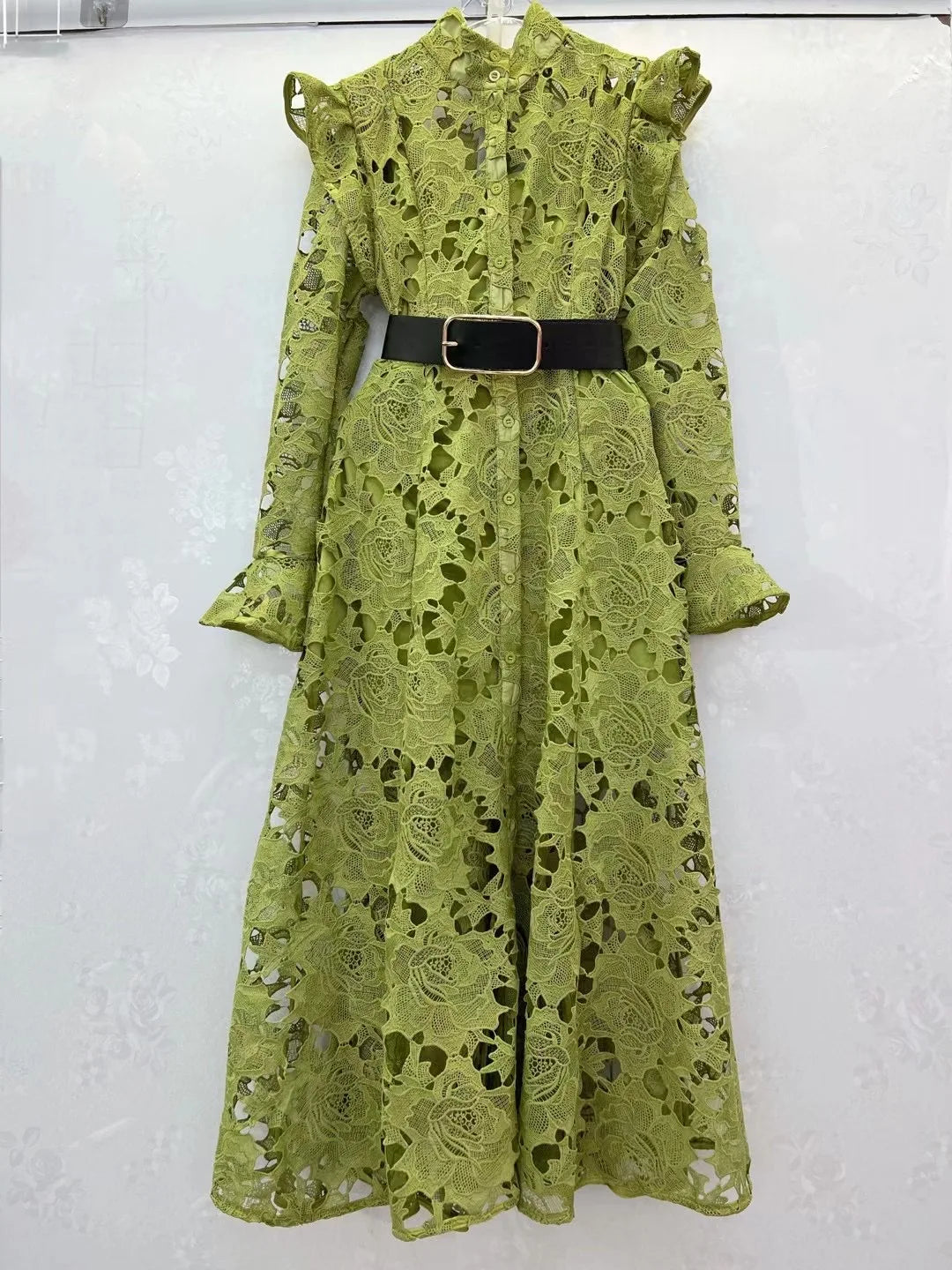French Temperament WaterSoluble SingleBreasted Lace Dress