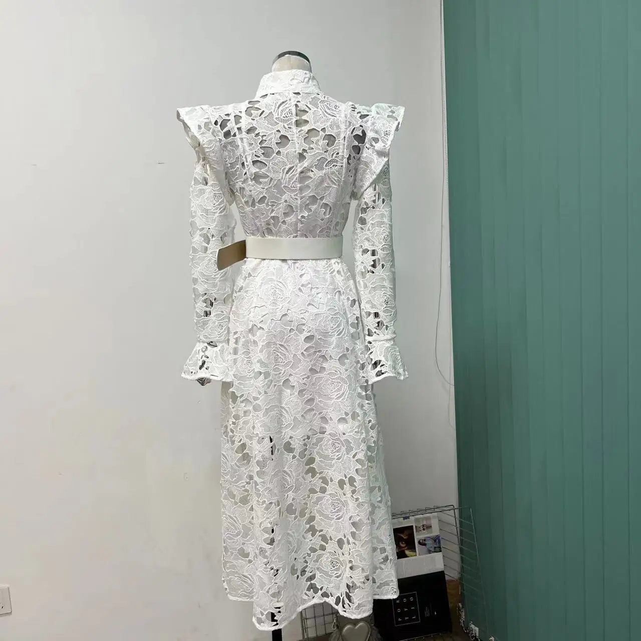 French Temperament WaterSoluble SingleBreasted Lace Dress