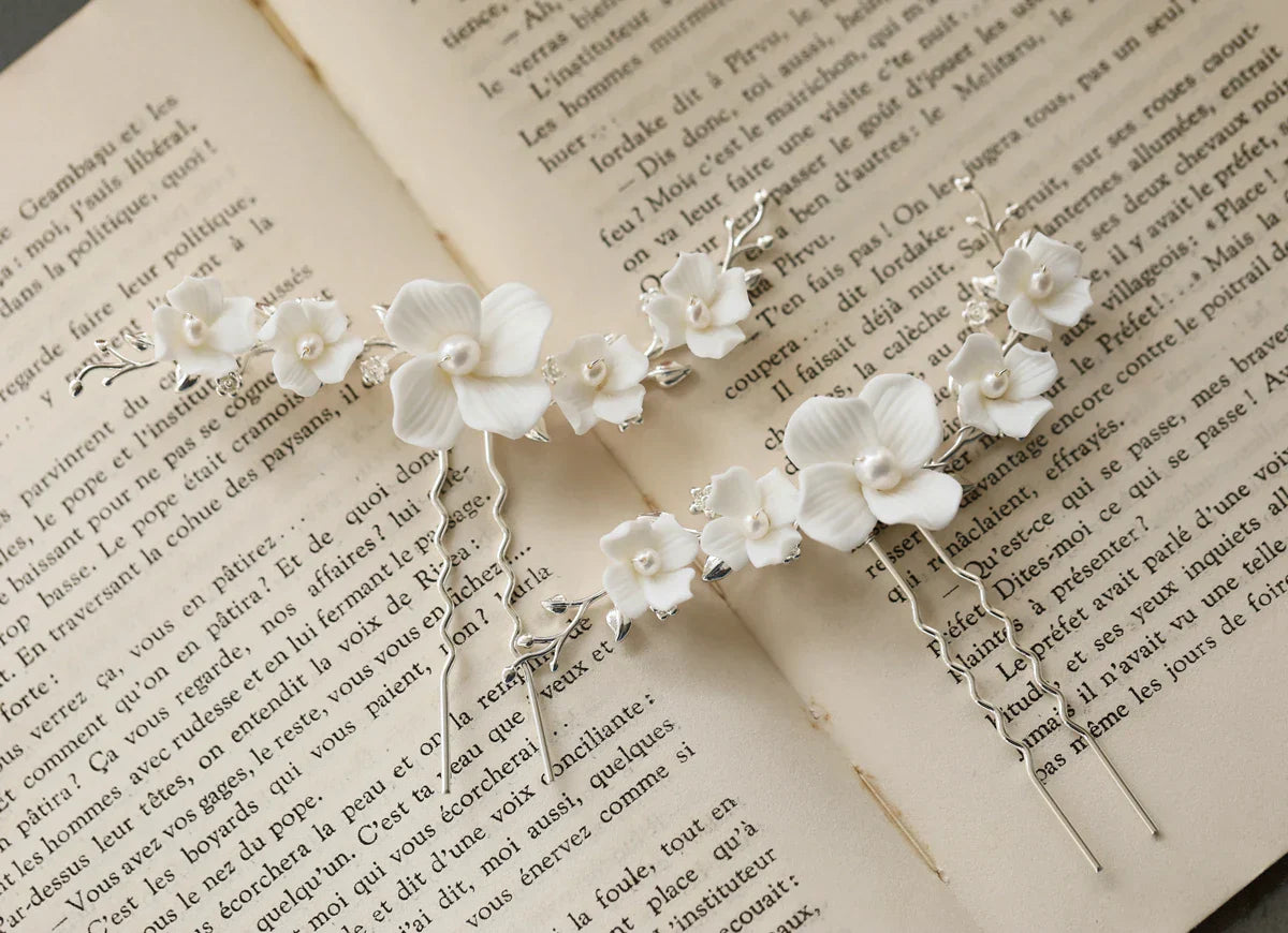 Bridal Jewelry Porcelain White Flower Hair Clips Pins Pearl Head Pieces For Brides Bridesmaids Party Hairpin Wedding Accessories