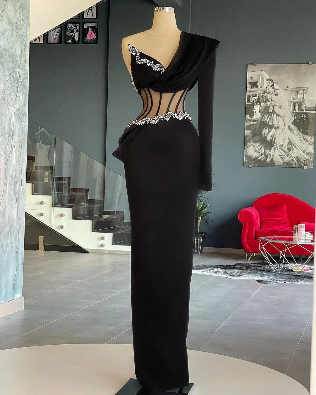 Elegant Black Evening Dresses One Shoulder Long Sleeves Crystals Beaded Plus Size Lace-up Back Women Pageant Gowns