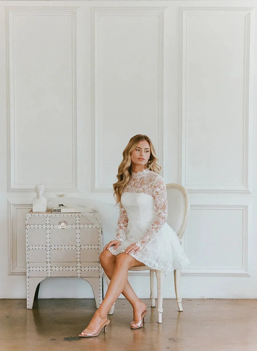 Modern Mini A-Line Wedding Dress Vestido De Novia Train Simple Dress Satin Bow Court Bridal Gown