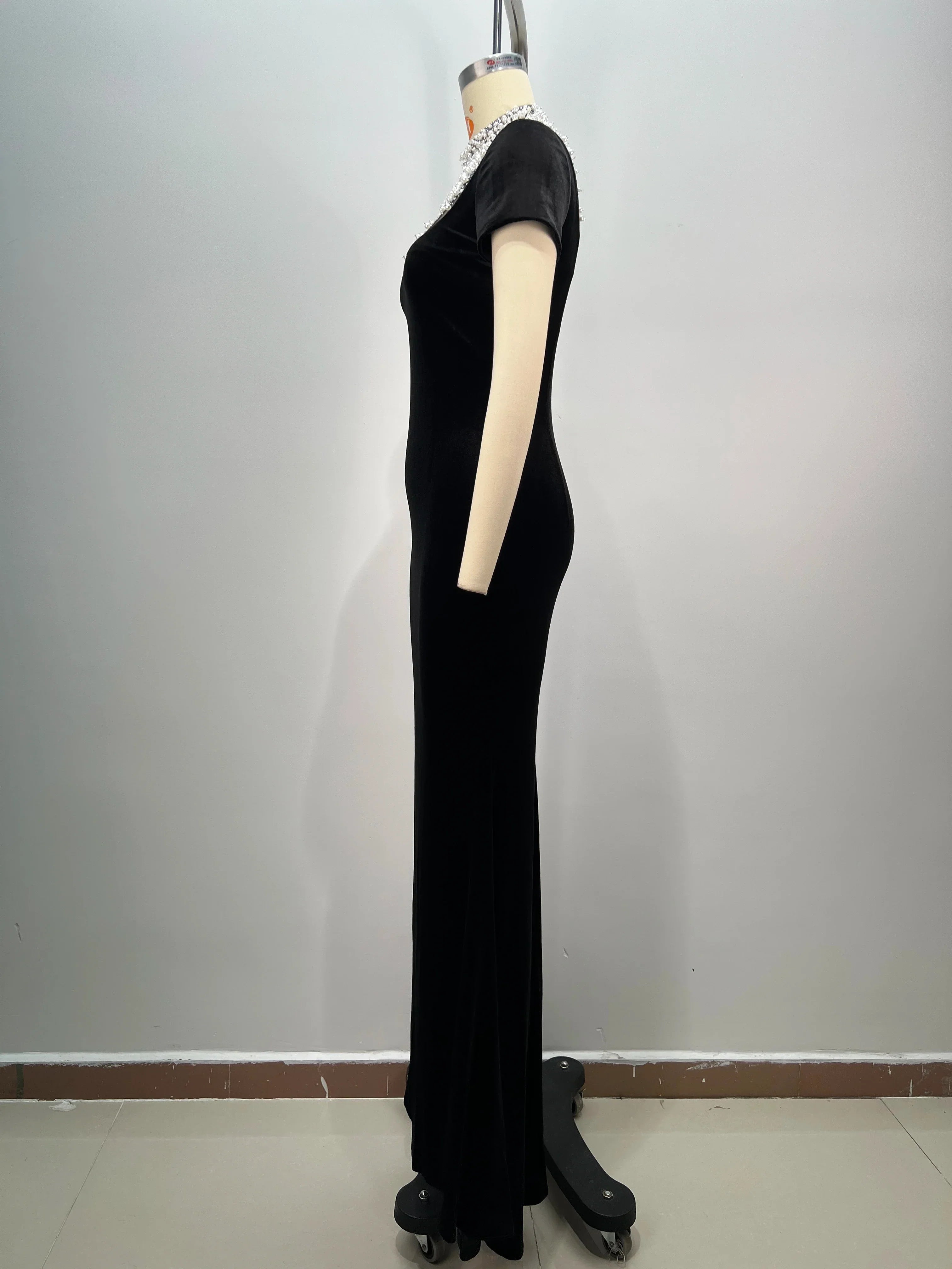 Women Short Sleeve Pearl Beading Velvet Bodycon Long Dress Elegant Evening Party Celebrate Cocktail Dress
