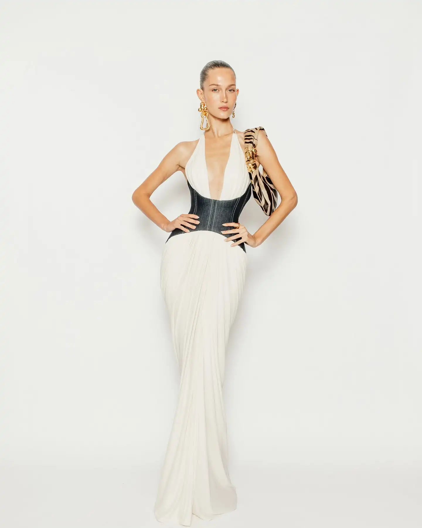 Celebrity Red Carpet Evening Party Dress Women Sexy Halter Off the Shoulder Deep V-Neck Bodycon Long Dress High Quality