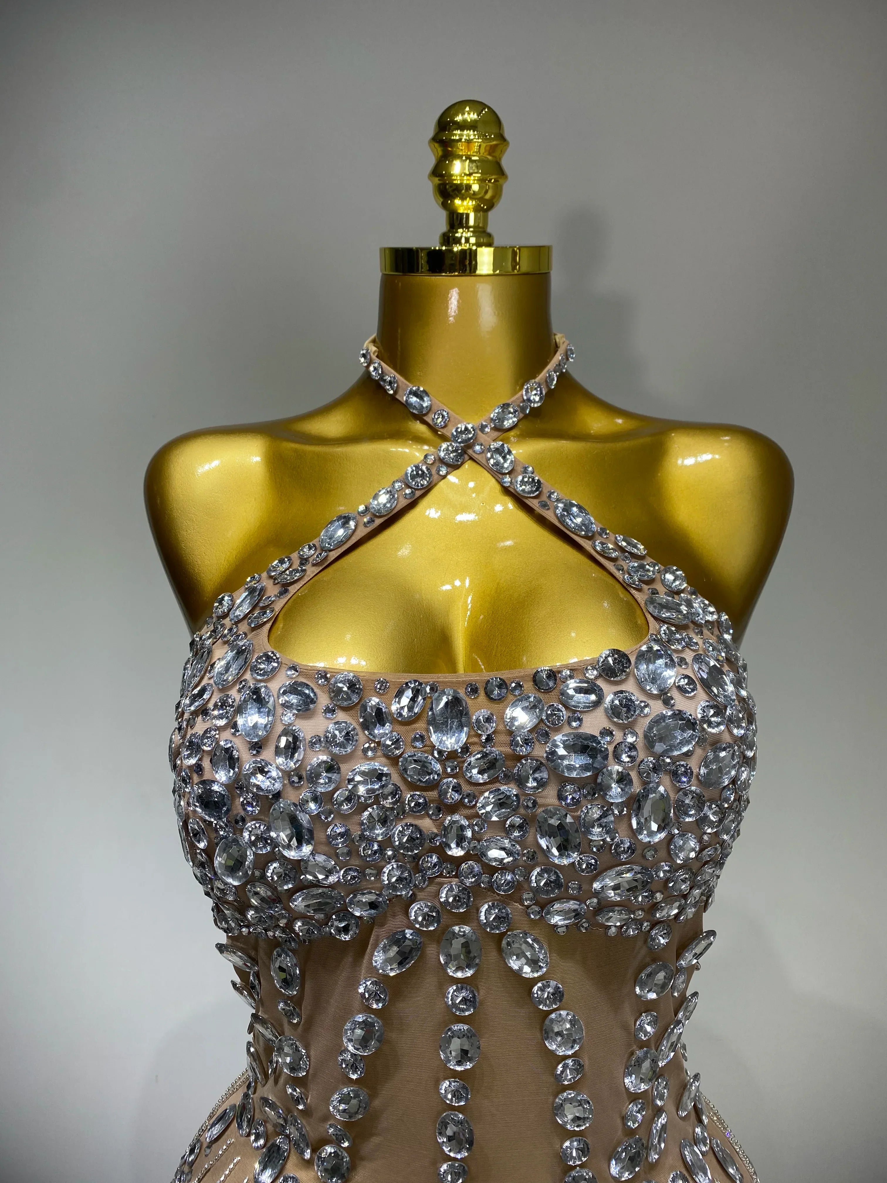 Luxury Rhinestone Evening Party Dress Women Sexy Halter See Through Mesh Luxury Birthday Gowns Nightclub Singer Stage Outfit