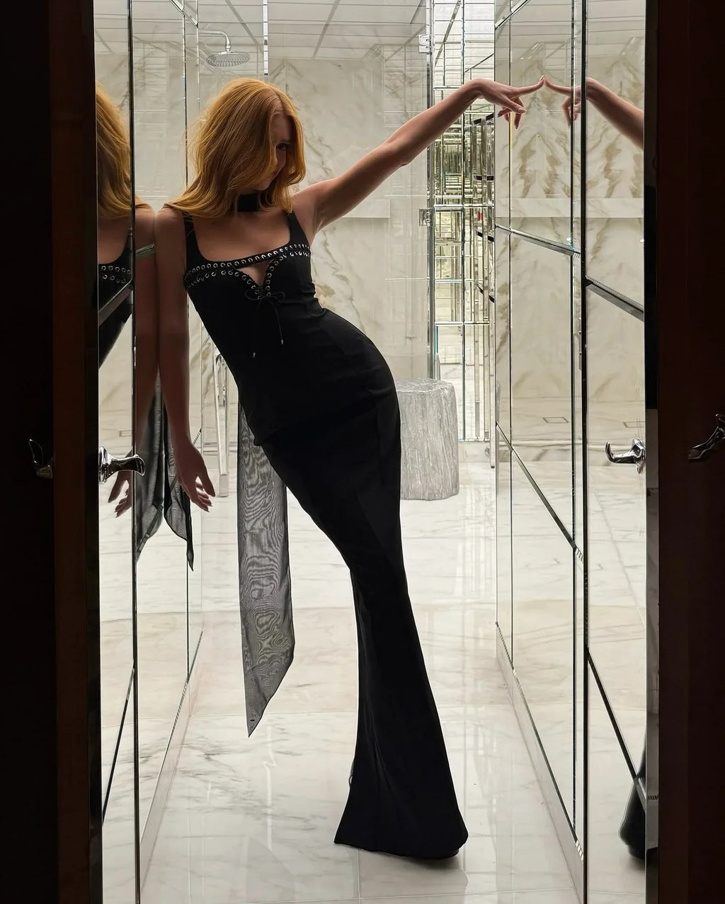 Celebrity Red Carpet Evening Party Dress Women Sleeveless Sexy V-Neck Eyelet Bodycon Long Dress Cocktail Birthday Outfit