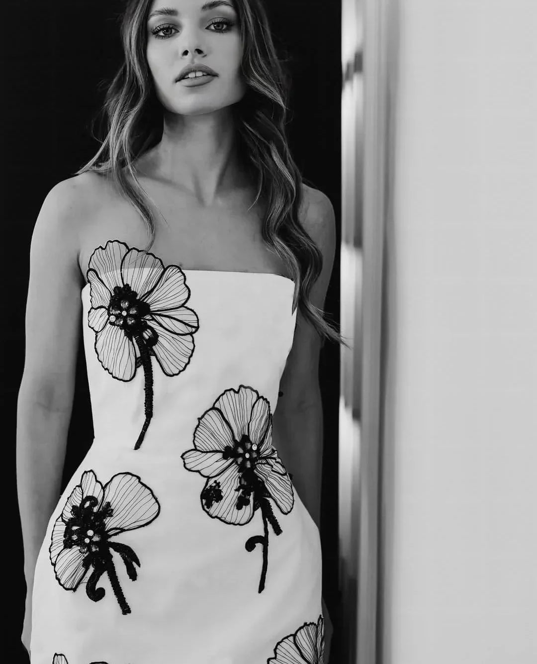 Women Sexy Strapless Bodycon Mini Bandage Dress Black Florals Celebrate Evening Party Birthday Cocktail Dress WHITE