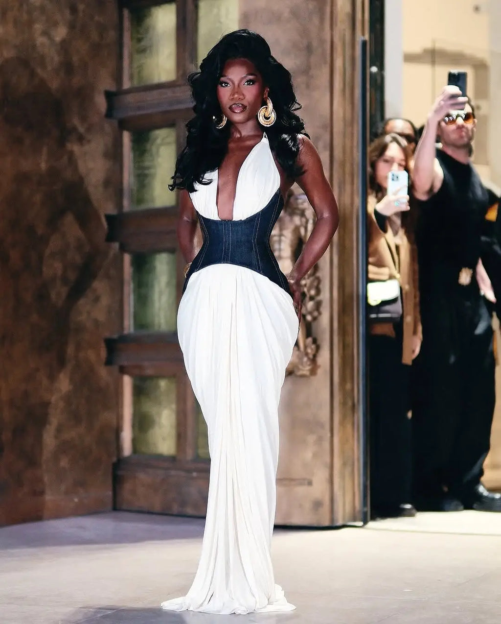 Celebrity Red Carpet Evening Party Dress Women Sexy Halter Off the Shoulder Deep V-Neck Bodycon Long Dress High Quality