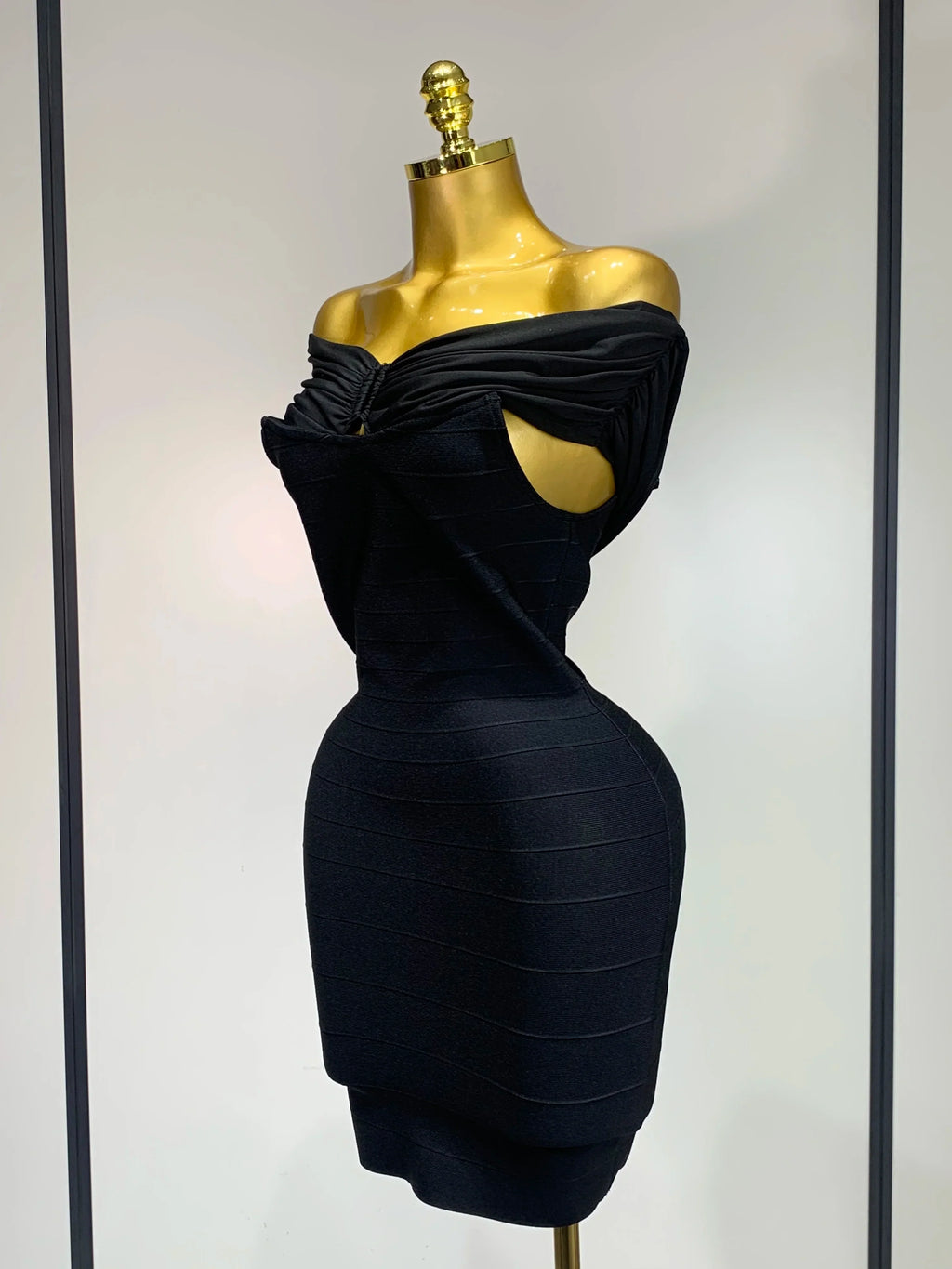 Fashion Sexy Strapless Black Off-shoulder Mini Bodycon Bandade Dress Celebrity Cocktail Party  Luxury Birthday Club Dresses