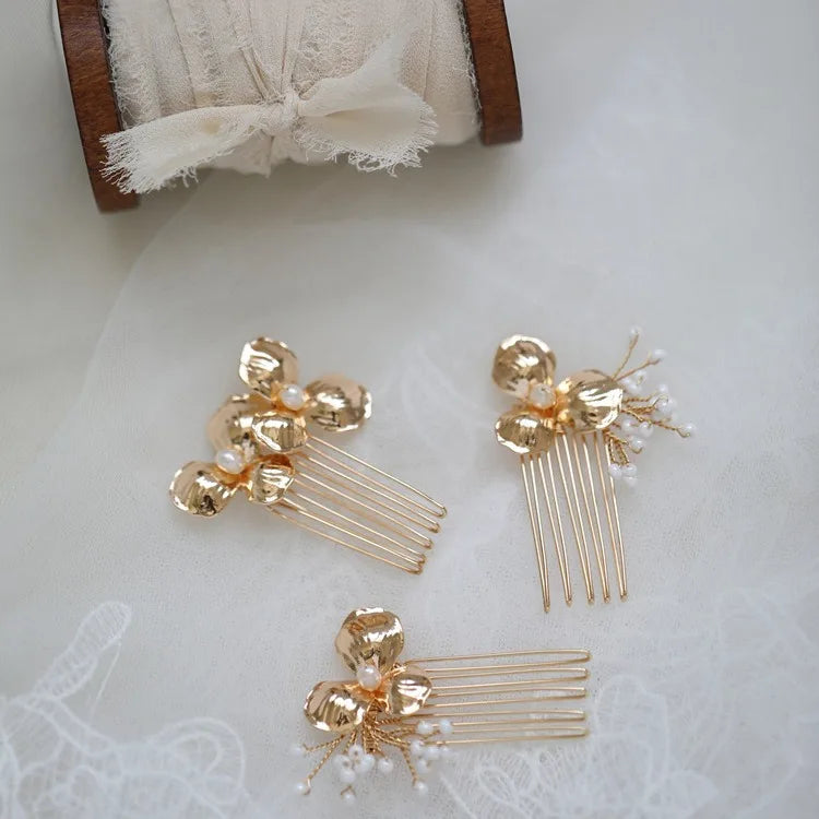Bridal Jewelry Flower Head Pieces Pearl Hair Comb Pin Clip Vintage Gold Color Brides Bridesmaids Hairpin Wedding Accessories