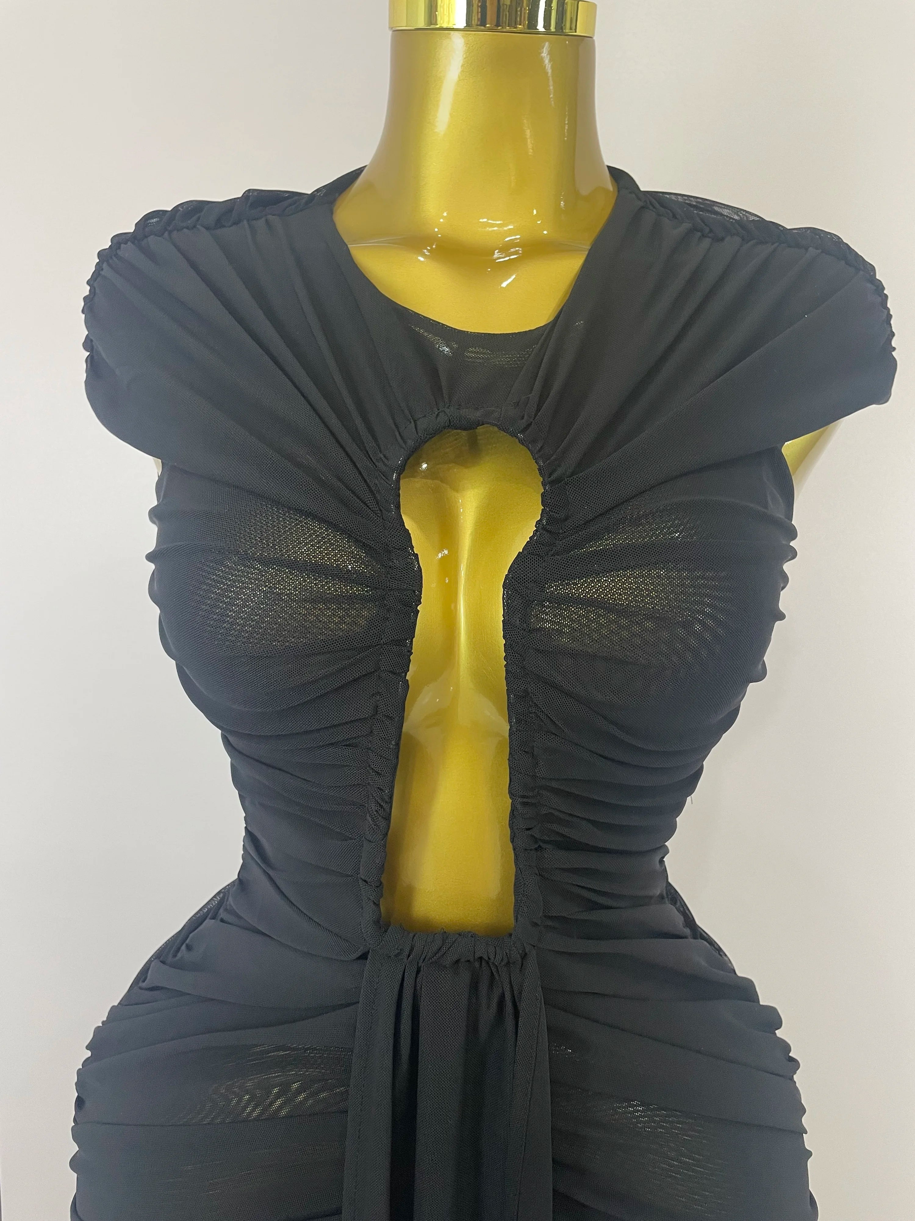 Sexy Sleeveless O-Neck Bodycon Mesh Long Dress  Women Hollow Out Celebrate Fashion Show Celebrity Evening Party Club Dress