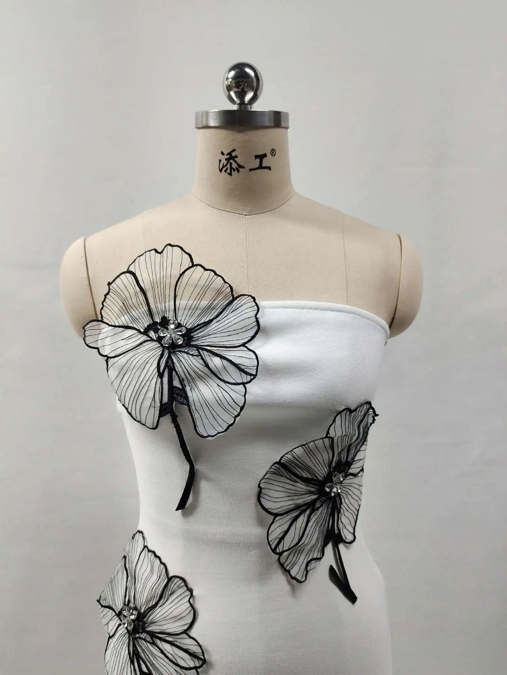 Women Sexy Strapless Bodycon Mini Bandage Dress Black Florals Celebrate Evening Party Birthday Cocktail Dress