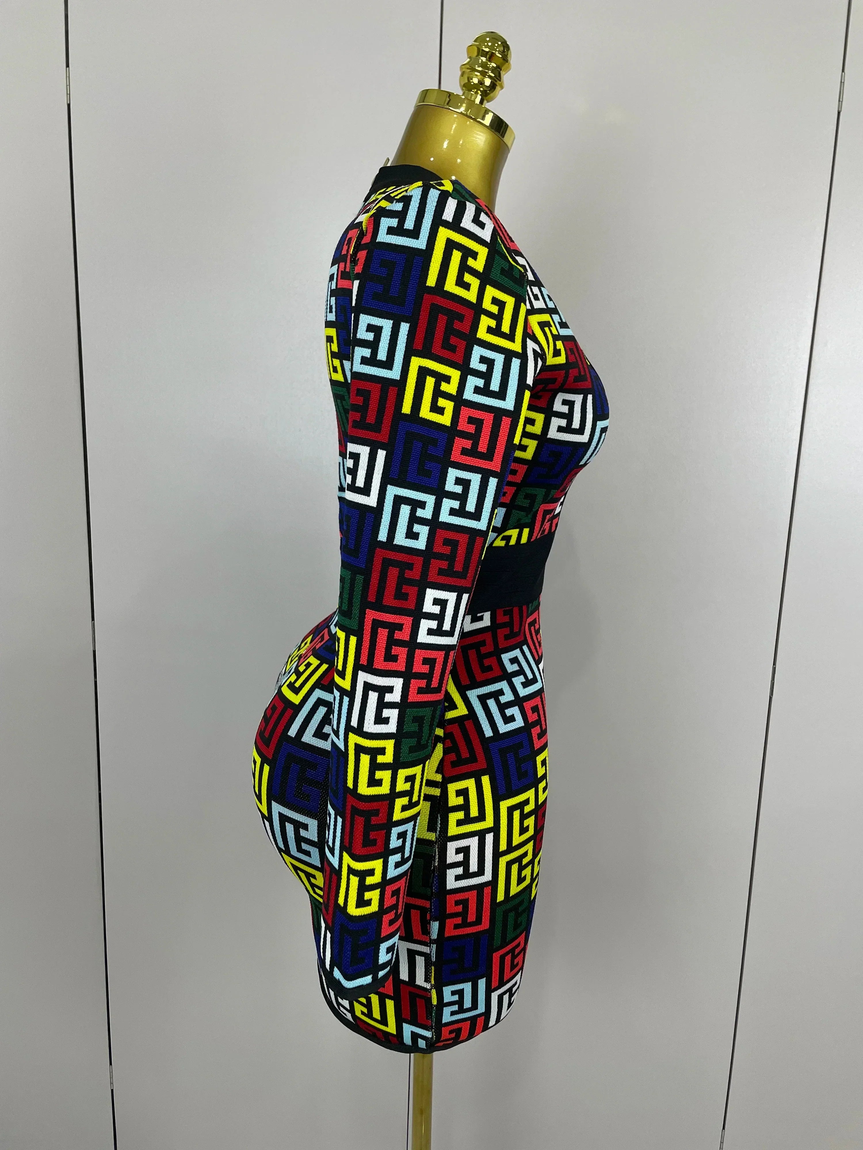 Sexy V-Neck Long Sleeve Bodycon Jacquard Short Bandage Dress  Women Elegant Evening Luxury Birthday Party Cocktail Outfit