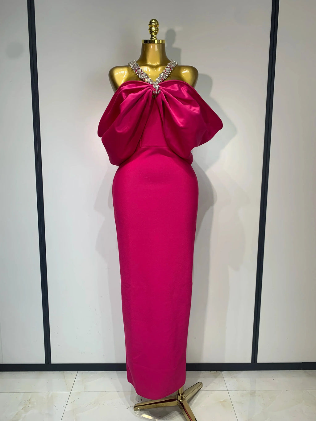Women Sexy Elegant Halter Off the Shoulder Crystal Bodycon Long Bandage Dress Nightclub Evening Party Luxury Birthday Dress Rose Red