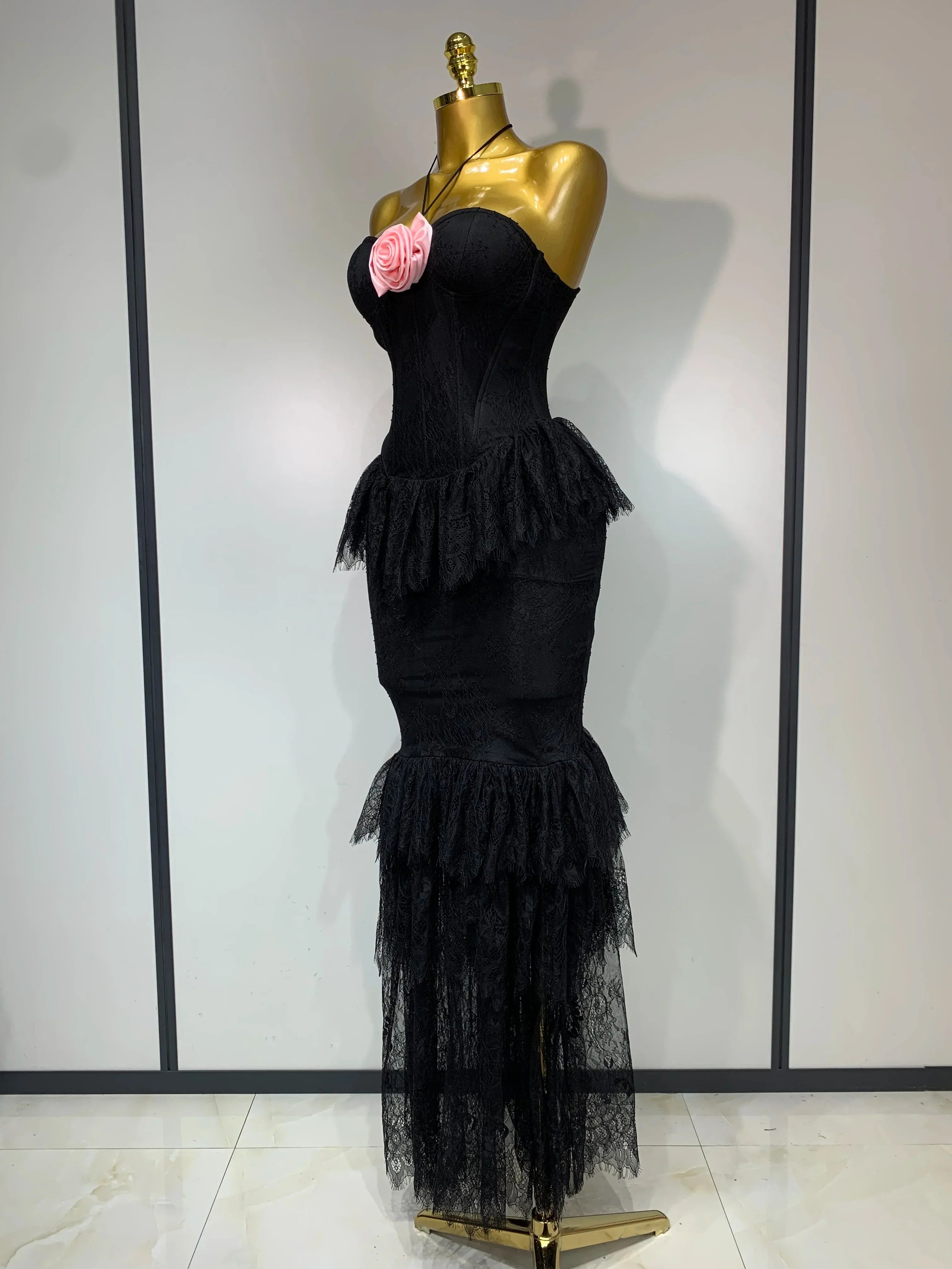 Luxury Sexy Lace Halter Flower Ruffles Long Dress Women Black Sleeveless Backless Bodycon Dresses Evening Party Birthday Dress
