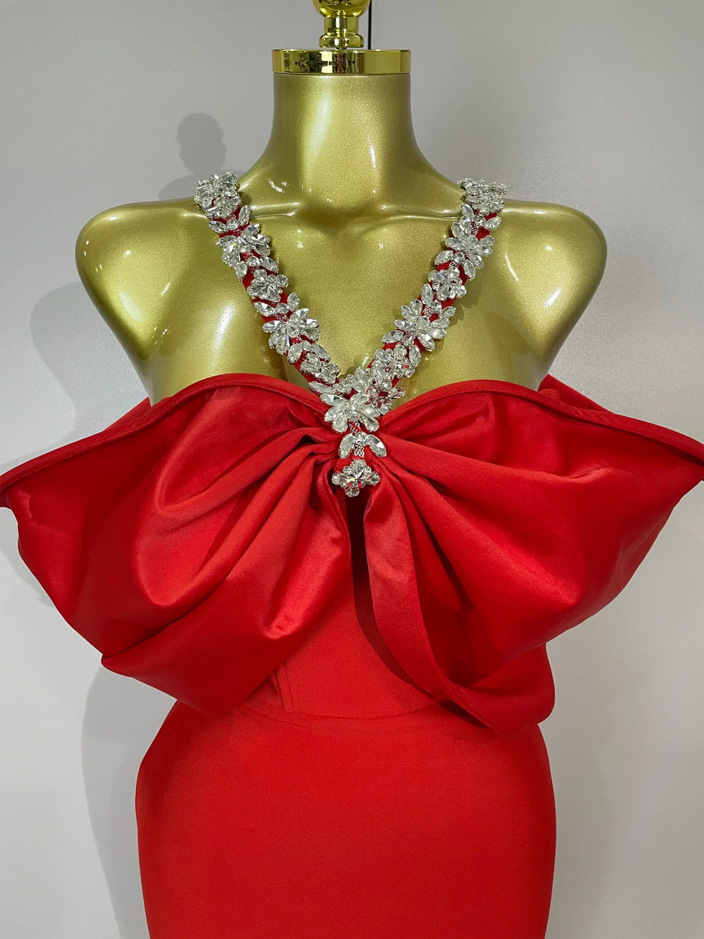 Luxury Rhinestone Chain Red Off Shoulder Vintage Butterfly Chic Bodycon Long Dress  Elegant Evening Party Birtyday Clothing
