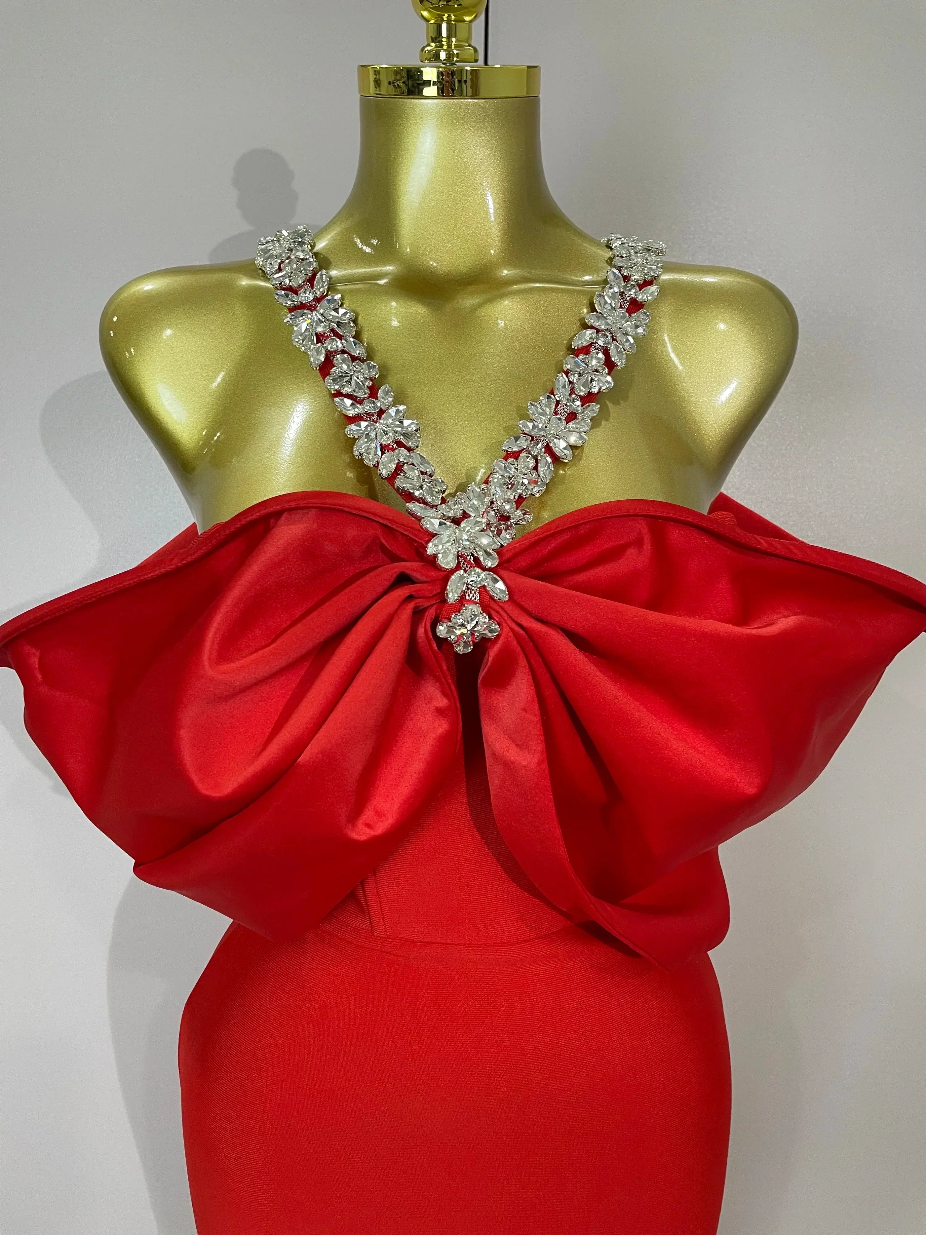 Luxury Rhinestone Chain Red Off Shoulder Vintage Butterfly Chic Bodycon Long Dress  Elegant Evening Party Birtyday Clothing