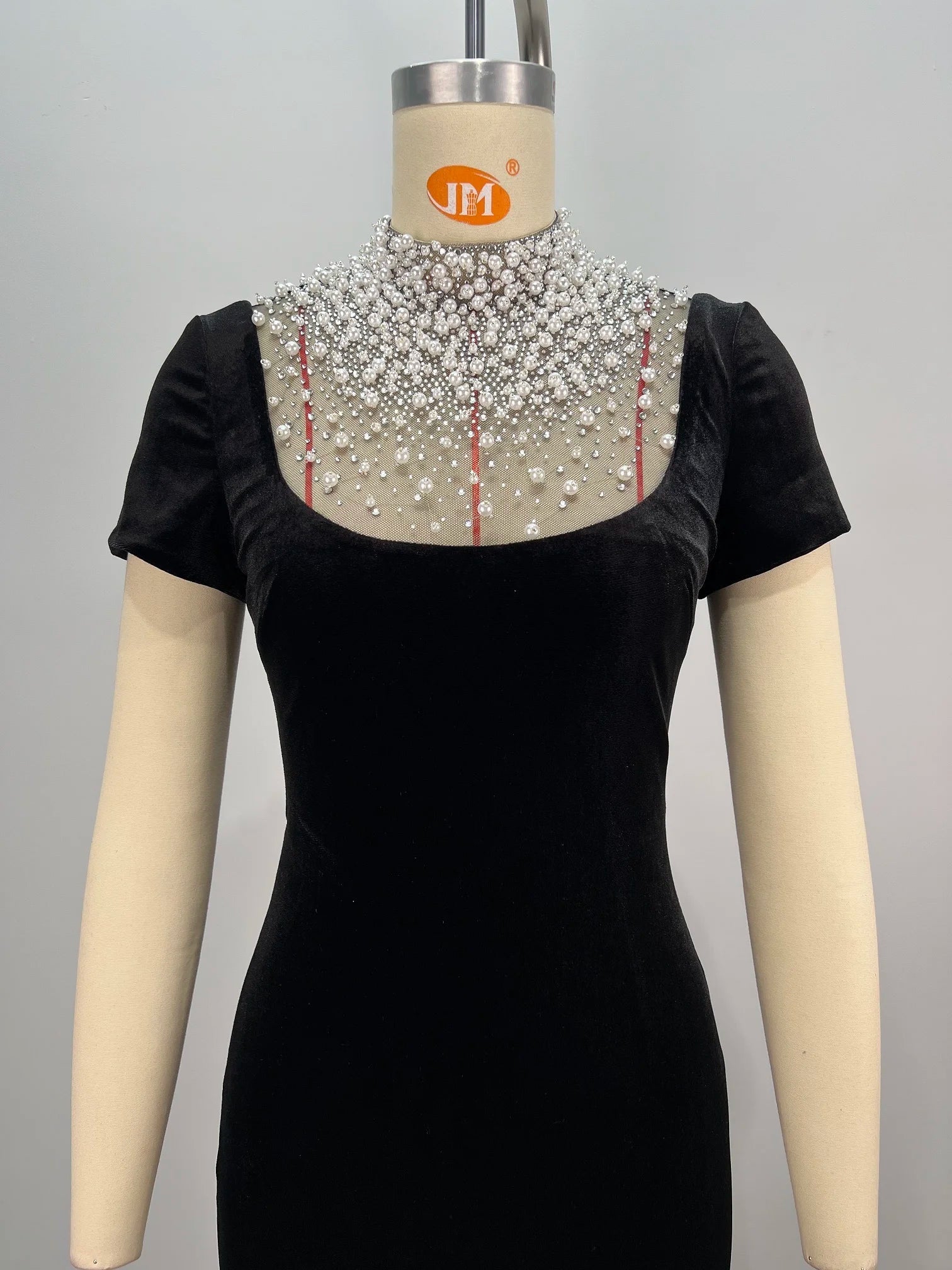 Women Short Sleeve Pearl Beading Velvet Bodycon Long Dress Elegant Evening Party Celebrate Cocktail Dress