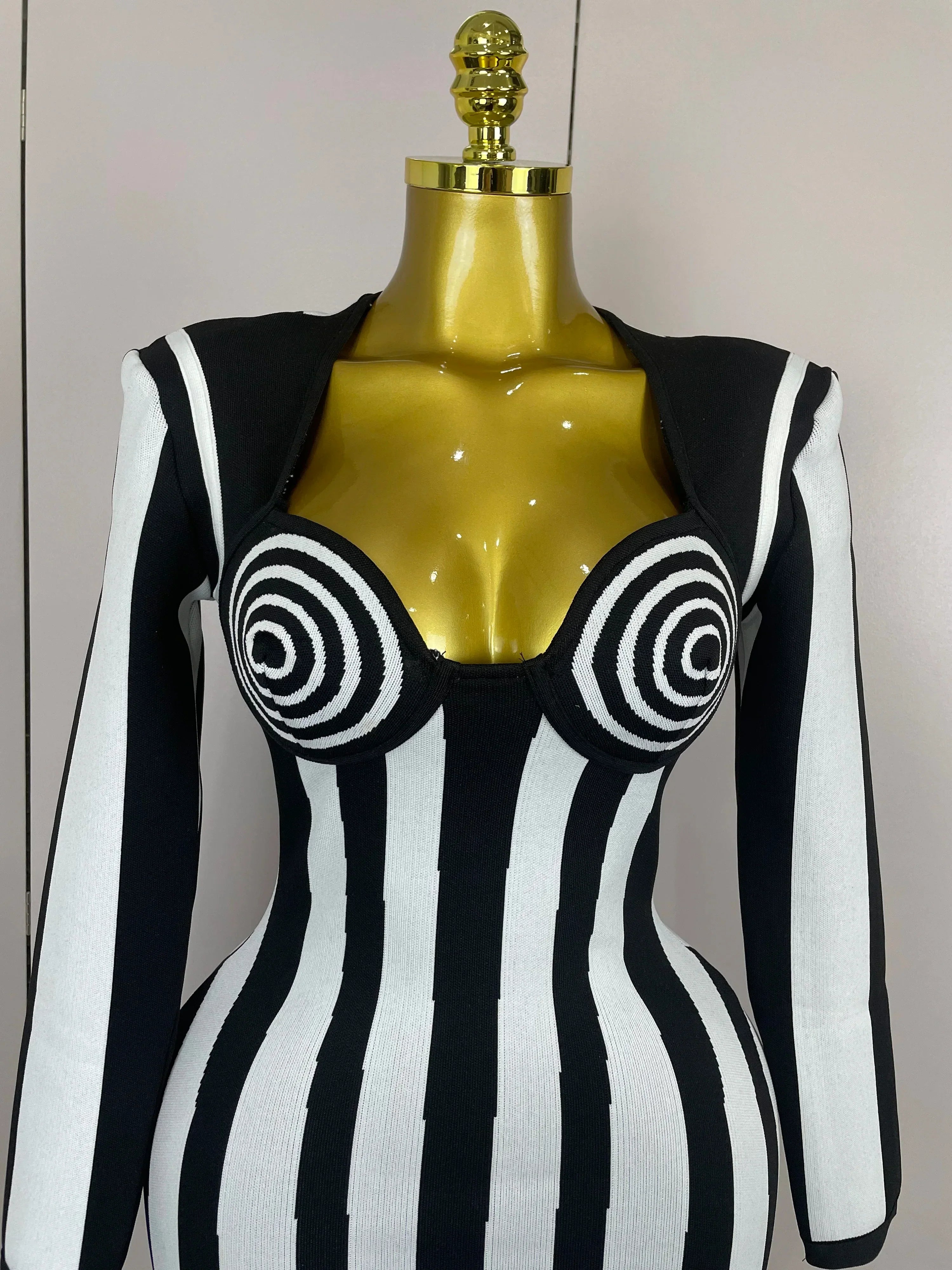 Luxury Sexy Long Sleeve Stripe Black White Mini Bandage Dress Women Knitted Celebrity Elegant Evening Club Birthday Dresses