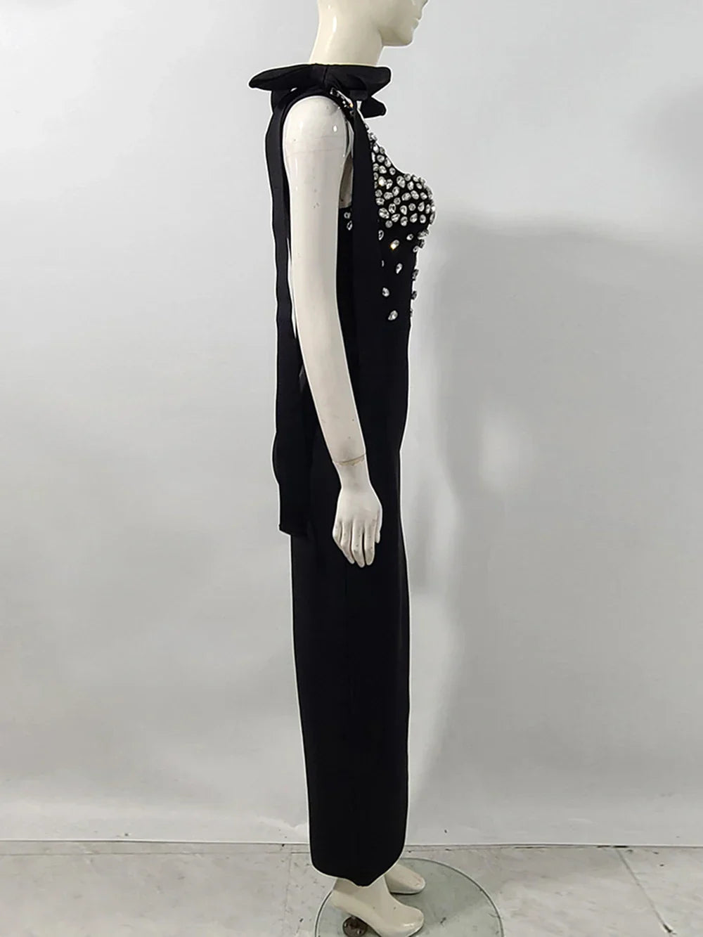 Ladies Sparkling Luxury Diamond Spaghetti Strap Backless Design Sleeveless Sexy Maxi Bandage Dress Celebrity Evening Party Gowns