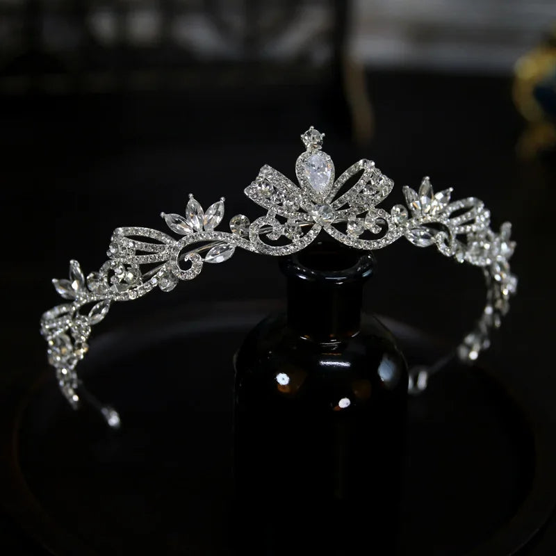 Crystal Tiaras And Crowns For Wedding Bride Headpiece Pearl Bridal Headbands Tiaras For Women Girl 15 Years Party Prom Headdress as picture 3