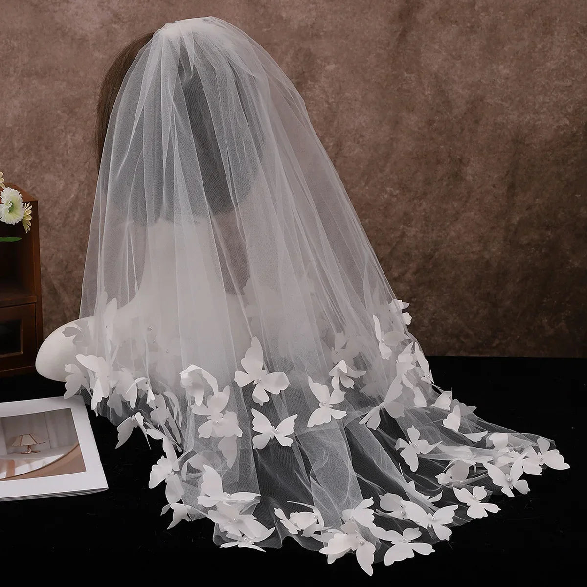 Butterfly Pearl Bridal Veil Lace Wedding Veils For Evening Dinner Party Dress Women Girl Gift Hair Accessories Brides Jewelry a