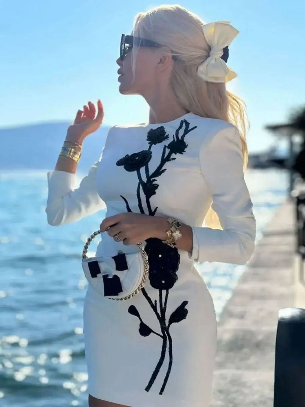 2024 Women Sequined Bead Flower Elegant Dress O-Neck Long Sleeved Bodycon Mini White Dress Celebrity Cocktail Party Vestidos WHITE