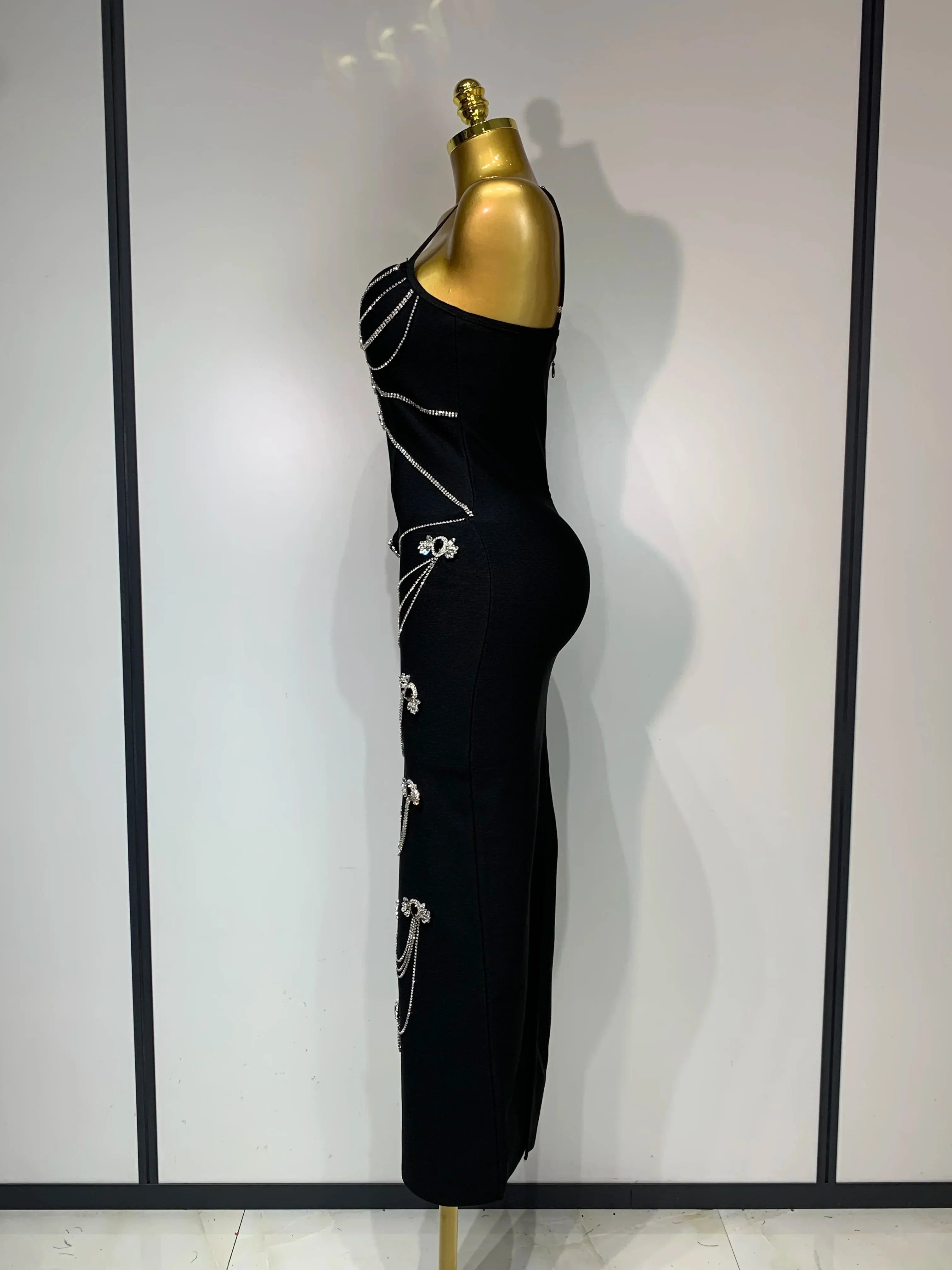 New Spaghetti Strap Bodycon Bandage Dress Women Sexy Sparkly Beading Club Evening Party Birthday Dresses Wedding Guest Gown