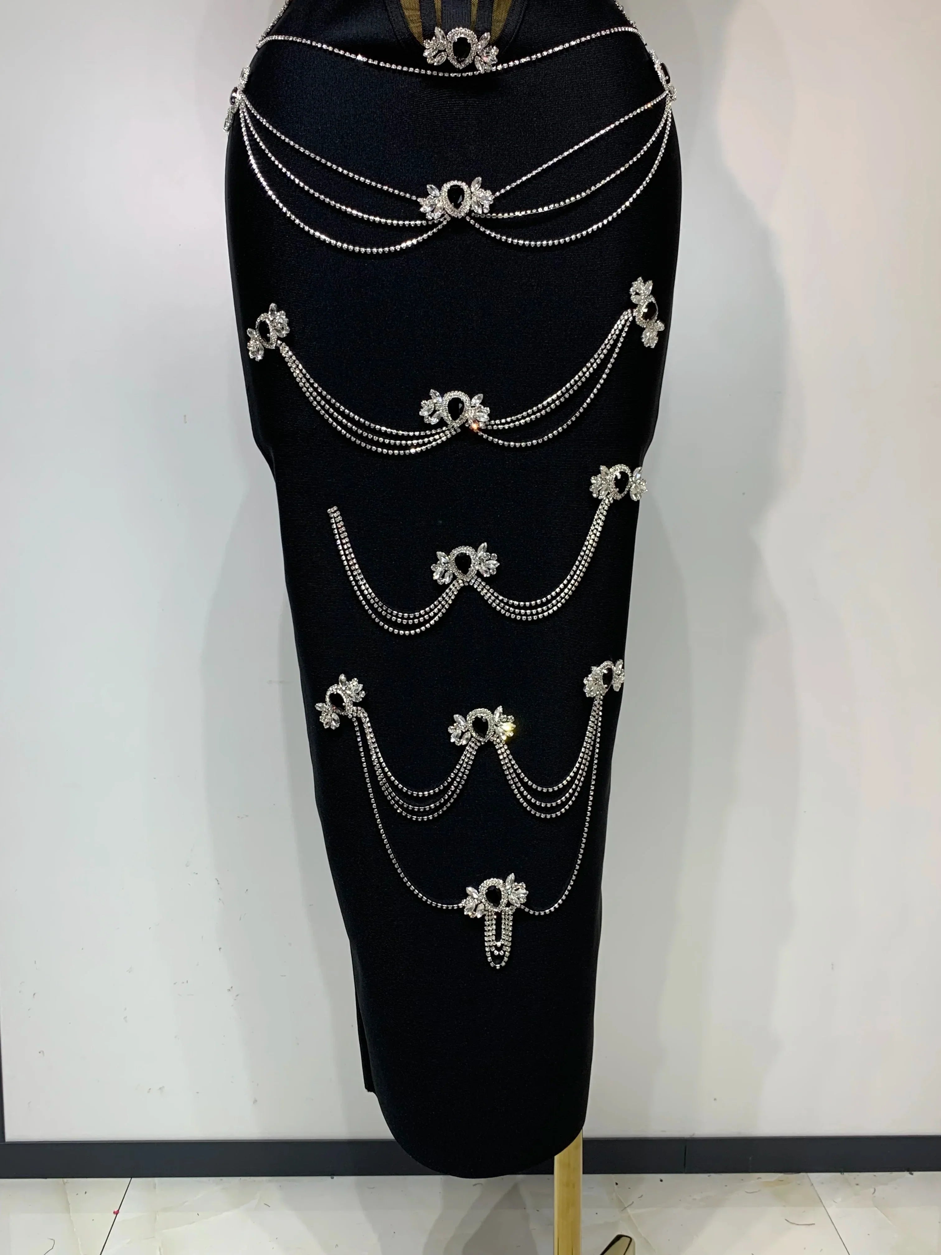 New Spaghetti Strap Bodycon Bandage Dress Women Sexy Sparkly Beading Club Evening Party Birthday Dresses Wedding Guest Gown
