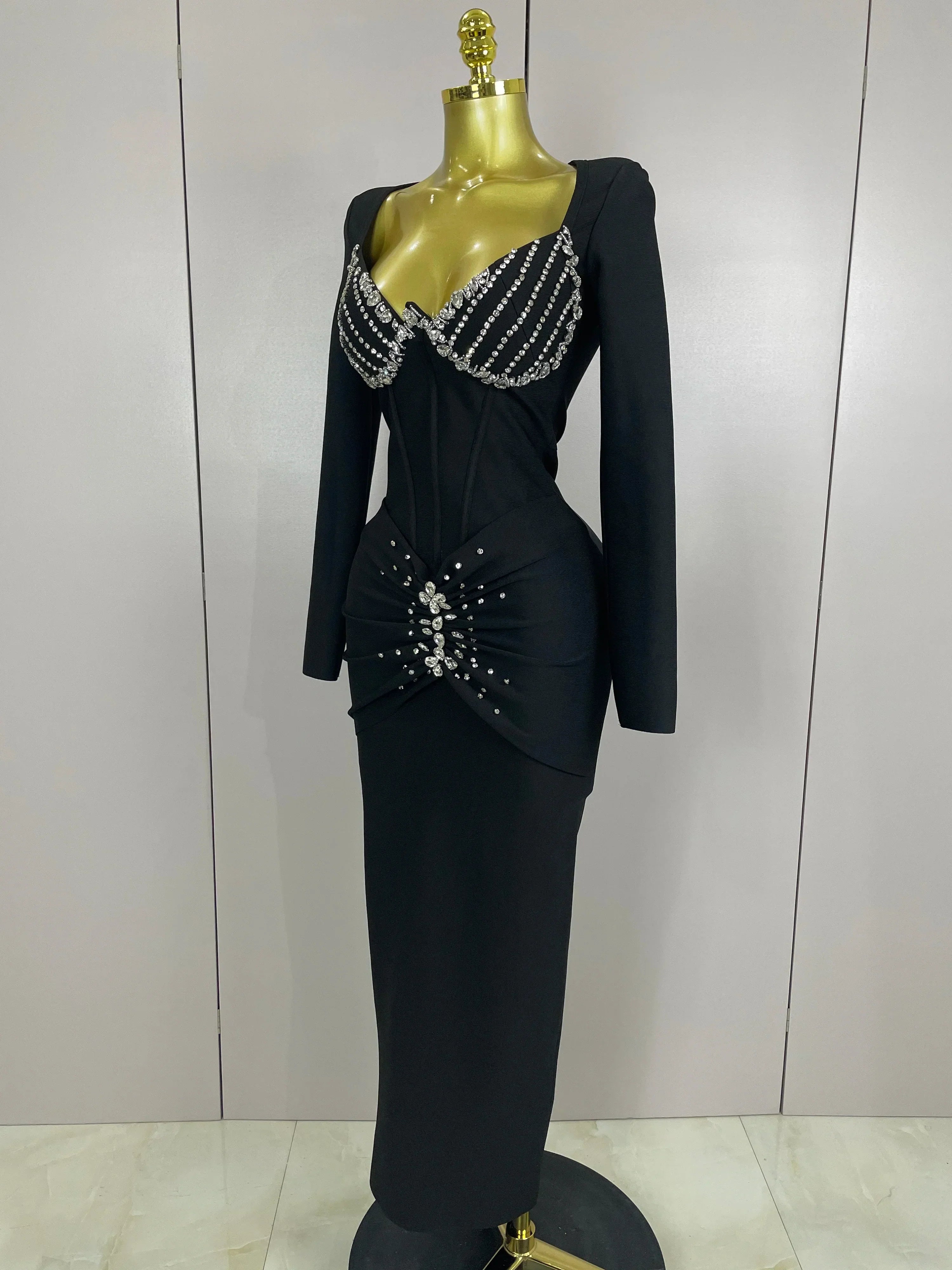 Sexy Luxury Sparkly Beading Bandage Long Sleeve Bodycon Dress    Women Celebrity Party Elegant Evening Club Pary Dresses