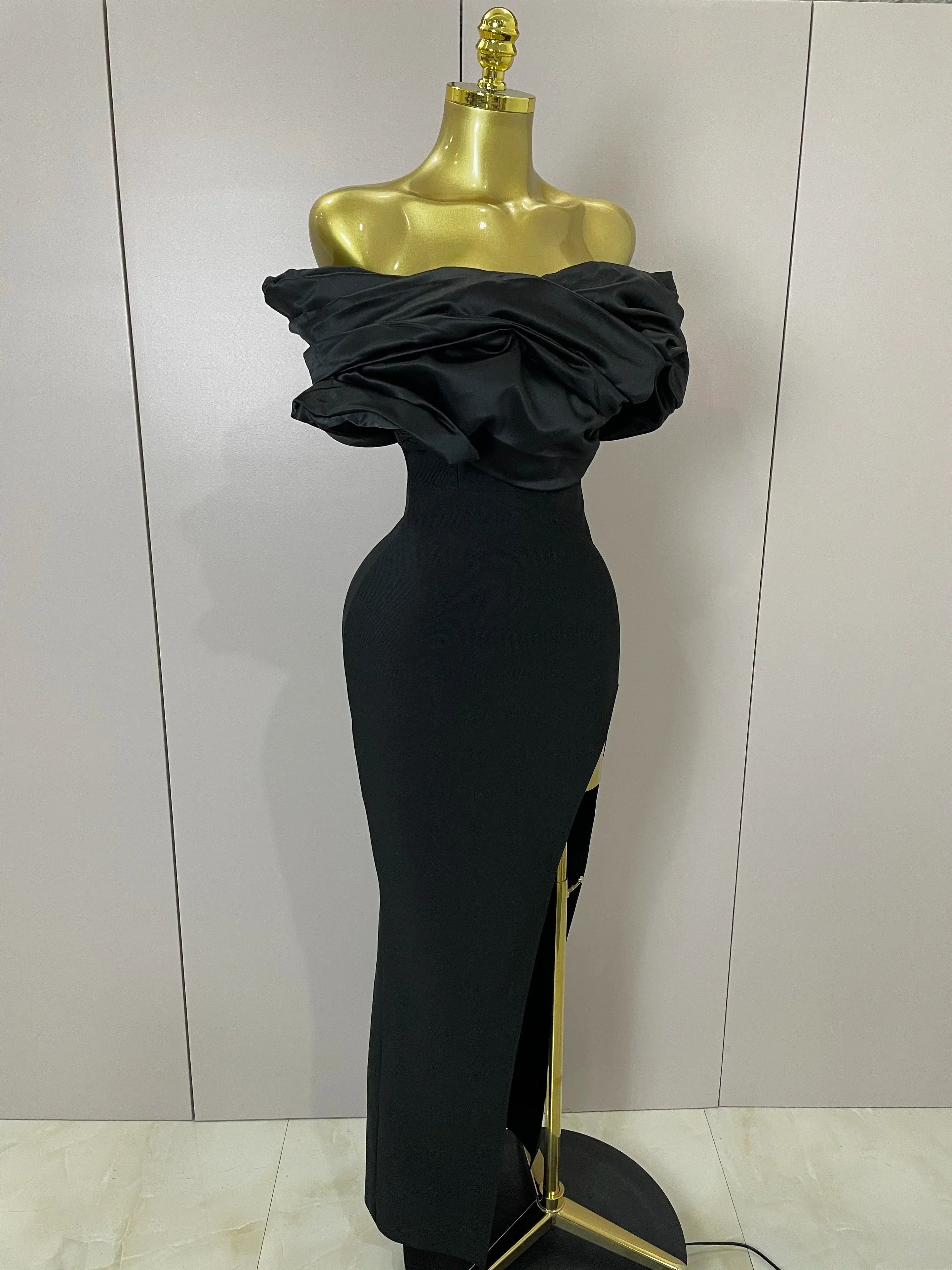 Sexy Off-Shoulder Side Slit Solid Color Pleat Skirt Strapless Bandage  Women Evening Luxury Birthday Formal Party Dress