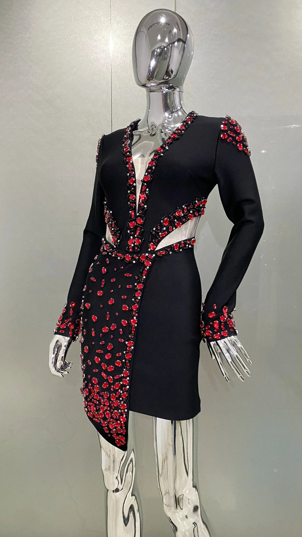 Red Diamonds Beading Sexy Hollow Out Black Mini Bandage Dress Luxury Woman Evening Party Dress Birthday Party Outfit
