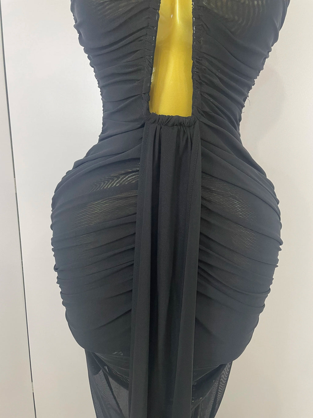 Sexy Sleeveless O-Neck Bodycon Mesh Long Dress  Women Hollow Out Celebrate Fashion Show Celebrity Evening Party Club Dress