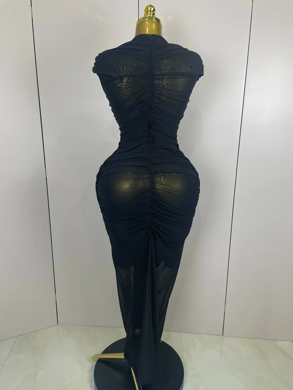 Sexy Sleeveless O-Neck Bodycon Mesh Long Dress  Women Hollow Out Celebrate Fashion Show Celebrity Evening Party Club Dress