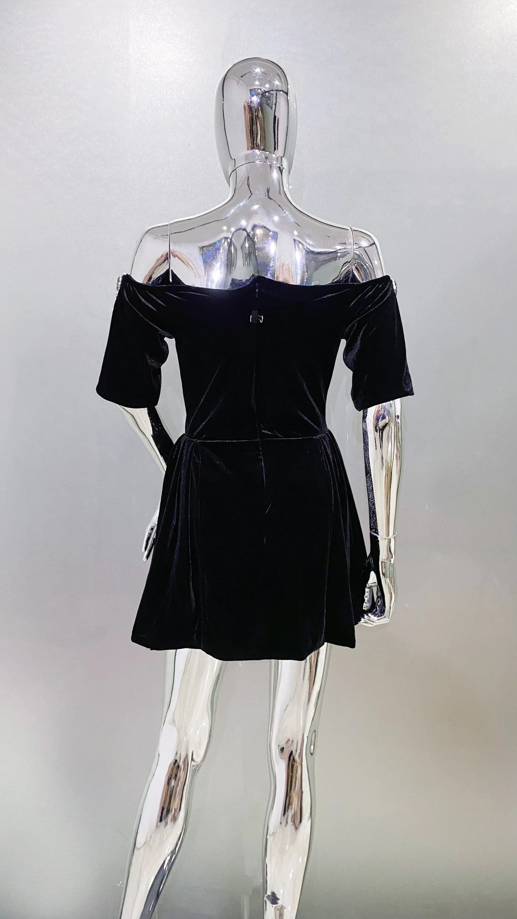 Spring Women Sexy Strapless Half Sleeve Shinning Rhinestones Bodycon Mini Velvet Dress Celebrate Birthday Cocktail Dress