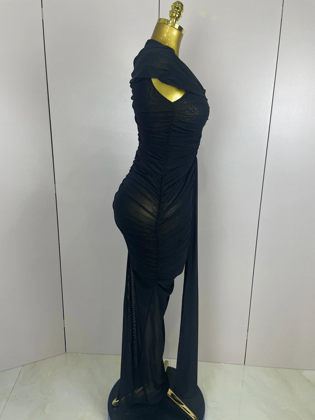 Sexy Sleeveless O-Neck Bodycon Mesh Long Dress  Women Hollow Out Celebrate Fashion Show Celebrity Evening Party Club Dress