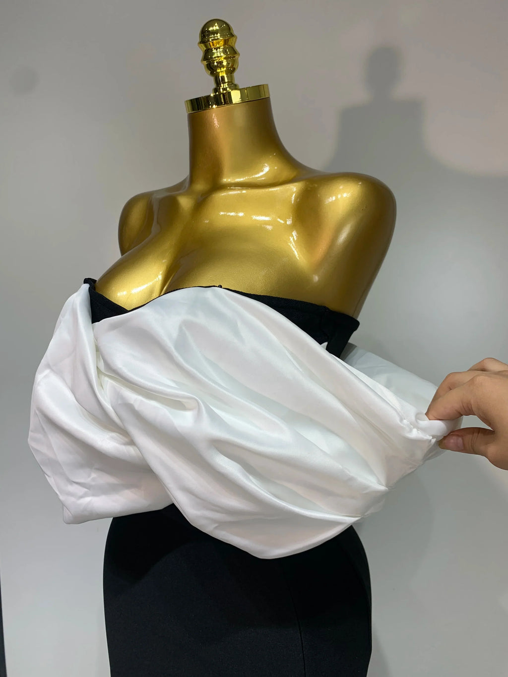 Sexy Off Shoulder Satin Patchwork Ruched Bodycon Bandage Maxi Dresses Women Elegant Celebrity Evening Party Birthday Dresses