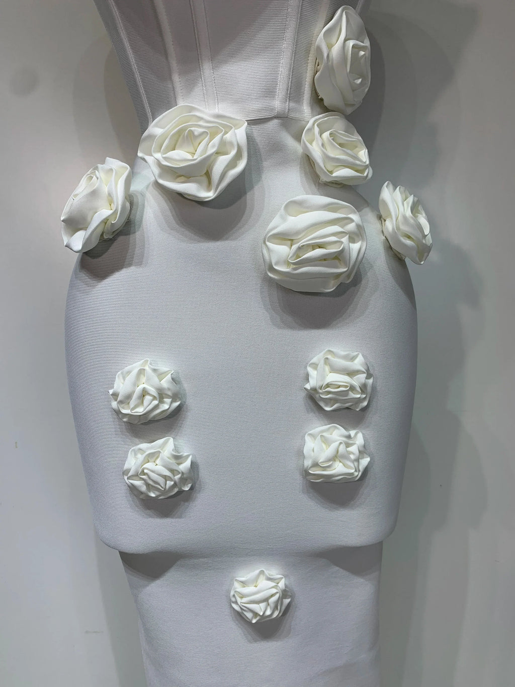 Women Sexy Bodycon Dress Fashion White Elegant Strapless Flower Slim Dress Casual Streetwear Club Birthday Party Dresses