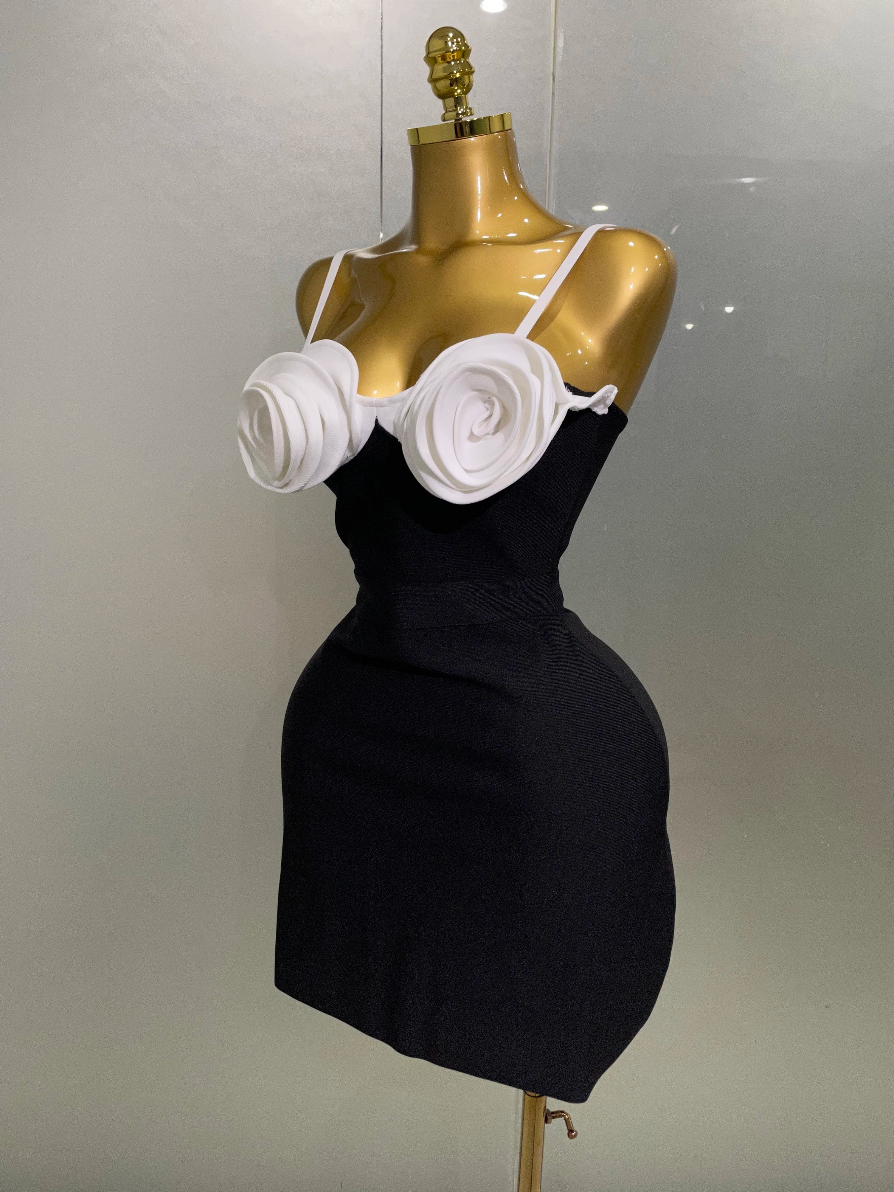 Women  Celebrity Sexy Sleeveless 3D Flower Patchwork Mini Bodycon Bandage Short Dress Elegant Evening Club Party Dress