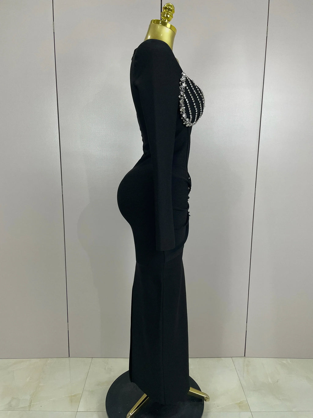 Sexy Luxury Sparkly Beading Bandage Long Sleeve Bodycon Dress    Women Celebrity Party Elegant Evening Club Pary Dresses