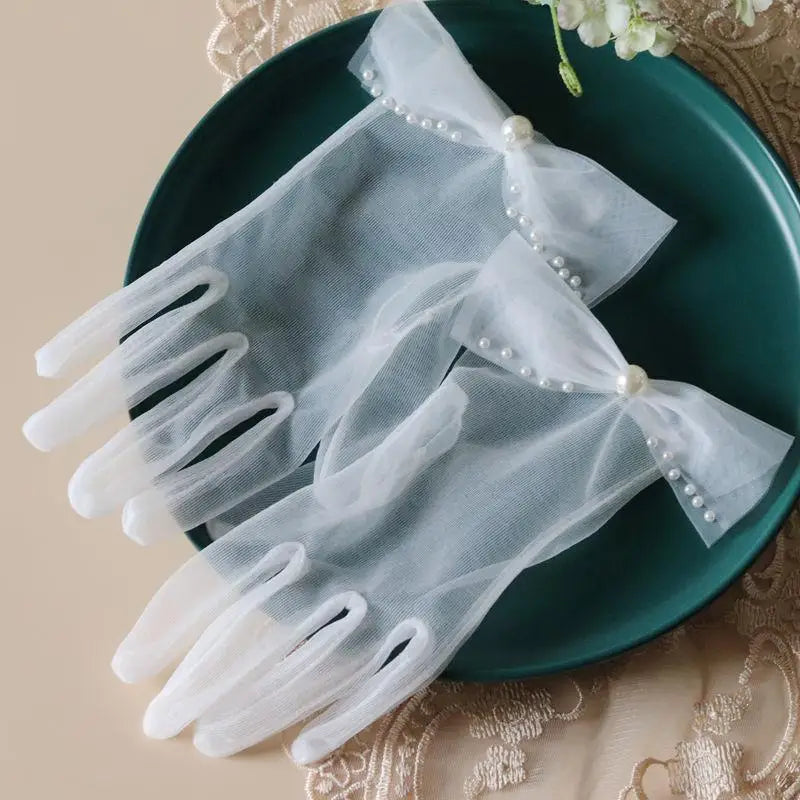 Lace Short Pearls Bridal Gloves Wristband Wedding Glove For Women Girl Party Evening Dress Jewelry Brides Accessories c