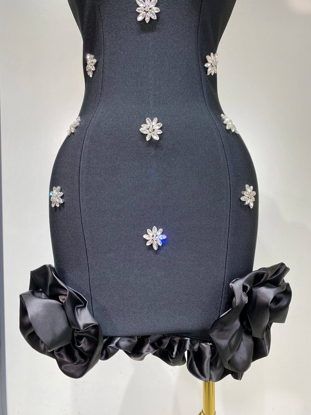 Women Sexy Sleeveless Square Collar Crystal Bodycon Mini Bandage Dress Celebrate Evening Party Elegant Luxury Birthday Dress