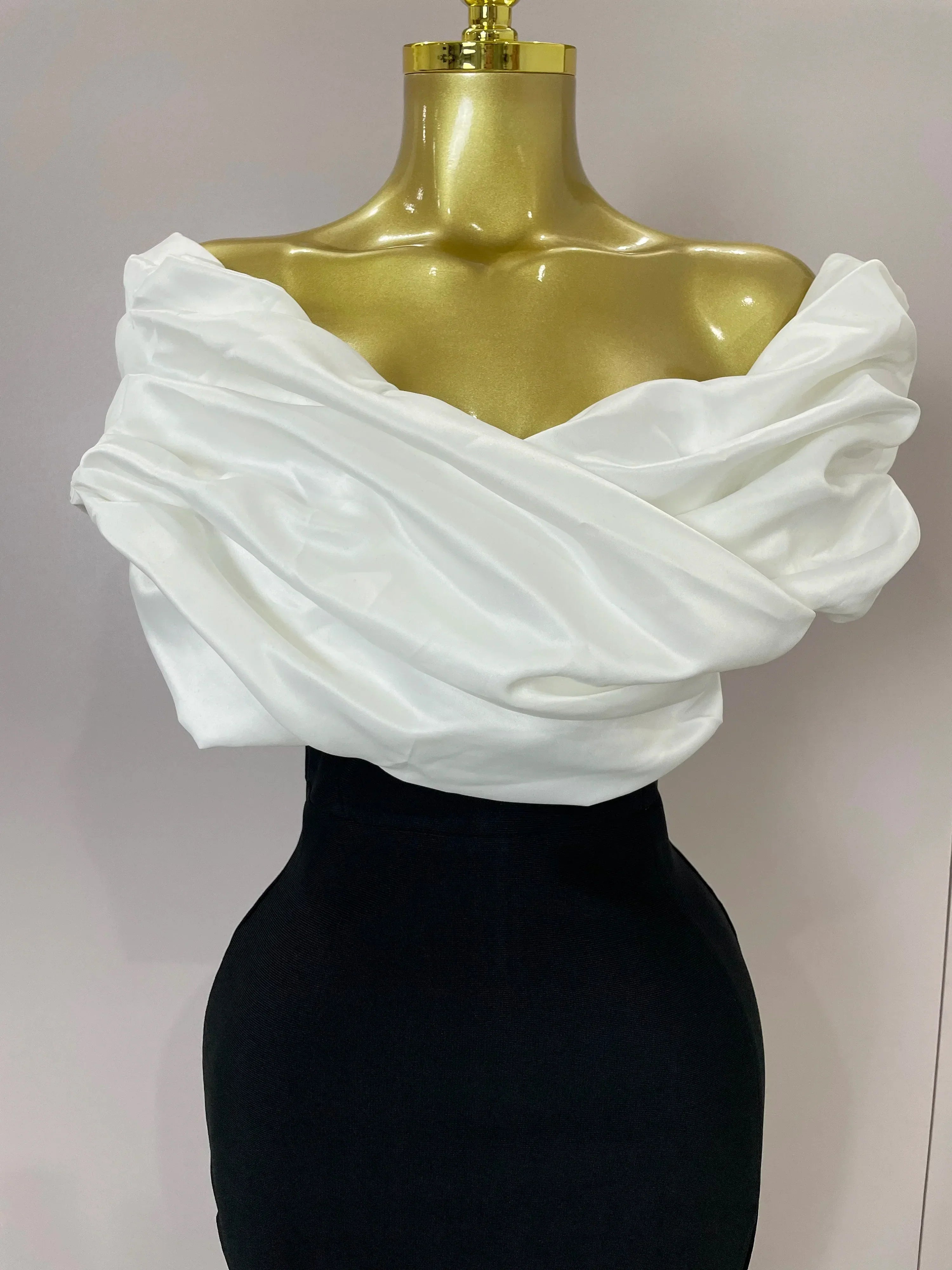 Sexy Off-Shoulder Side Slit Solid Color Pleat Skirt Strapless Bandage  Women Evening Luxury Birthday Formal Party Dress