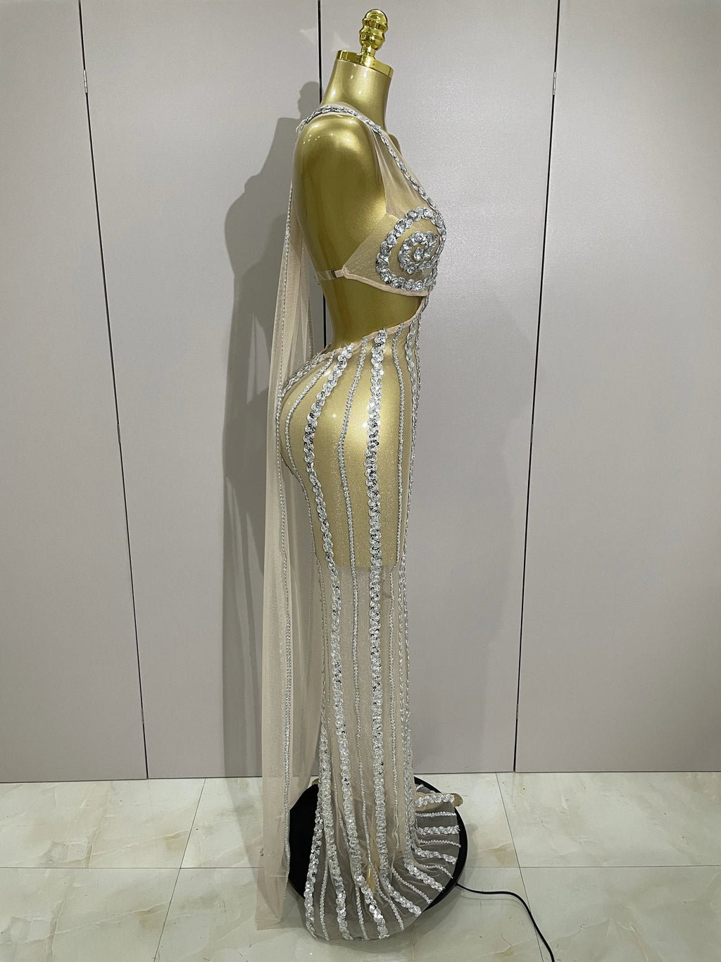 Luxury Sparkly Diamonds Sequins Sexy Mesh See Through Long Dress  Women Celebrate Birthday party Dresses Festival Costume