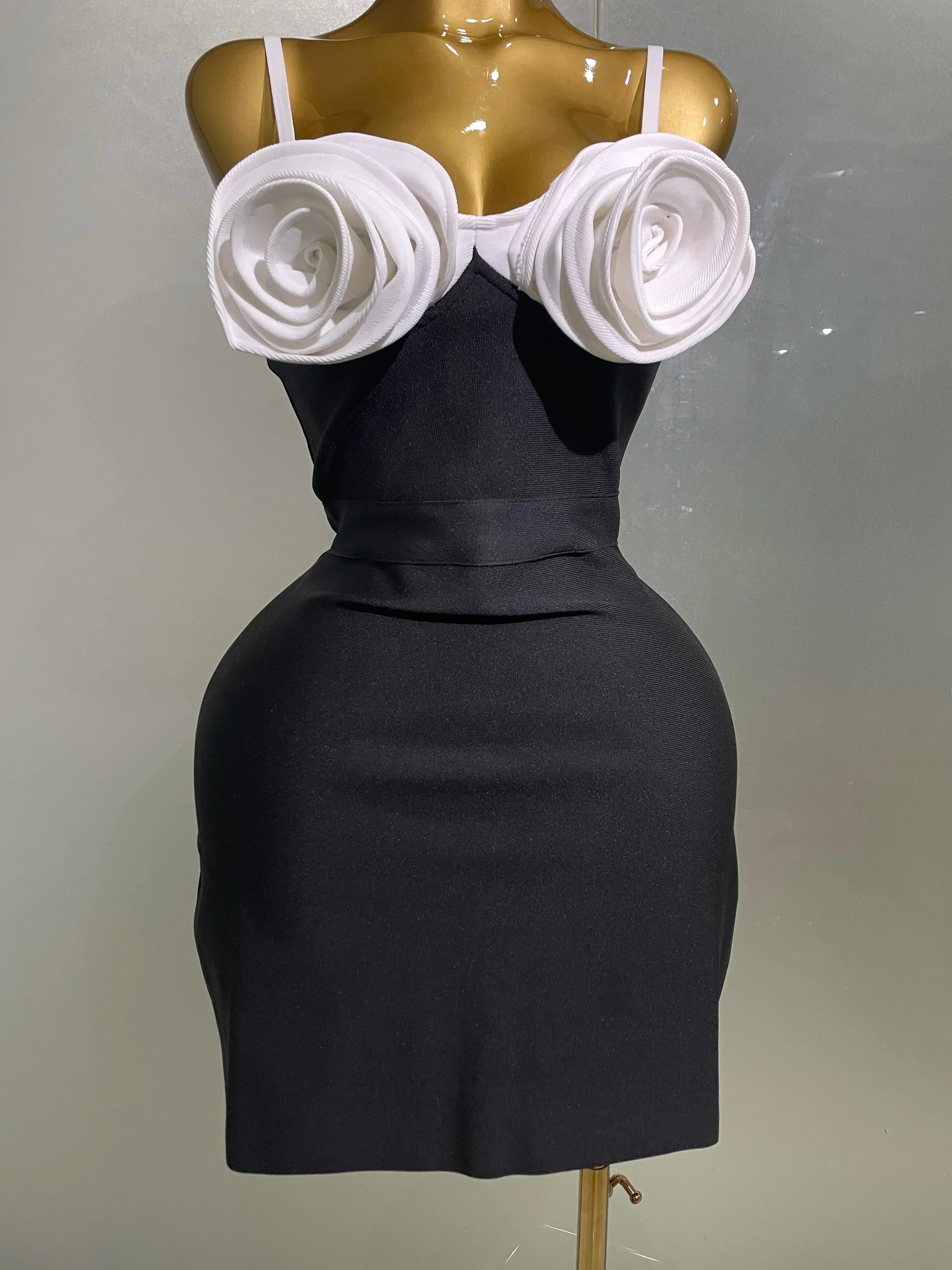 Women  Celebrity Sexy Sleeveless 3D Flower Patchwork Mini Bodycon Bandage Short Dress Elegant Evening Club Party Dress